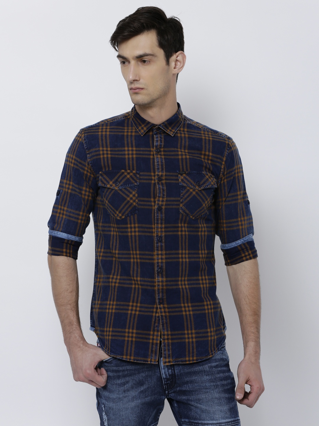 

LOCOMOTIVE Men Khaki Slim Fit Checked Casual Shirt