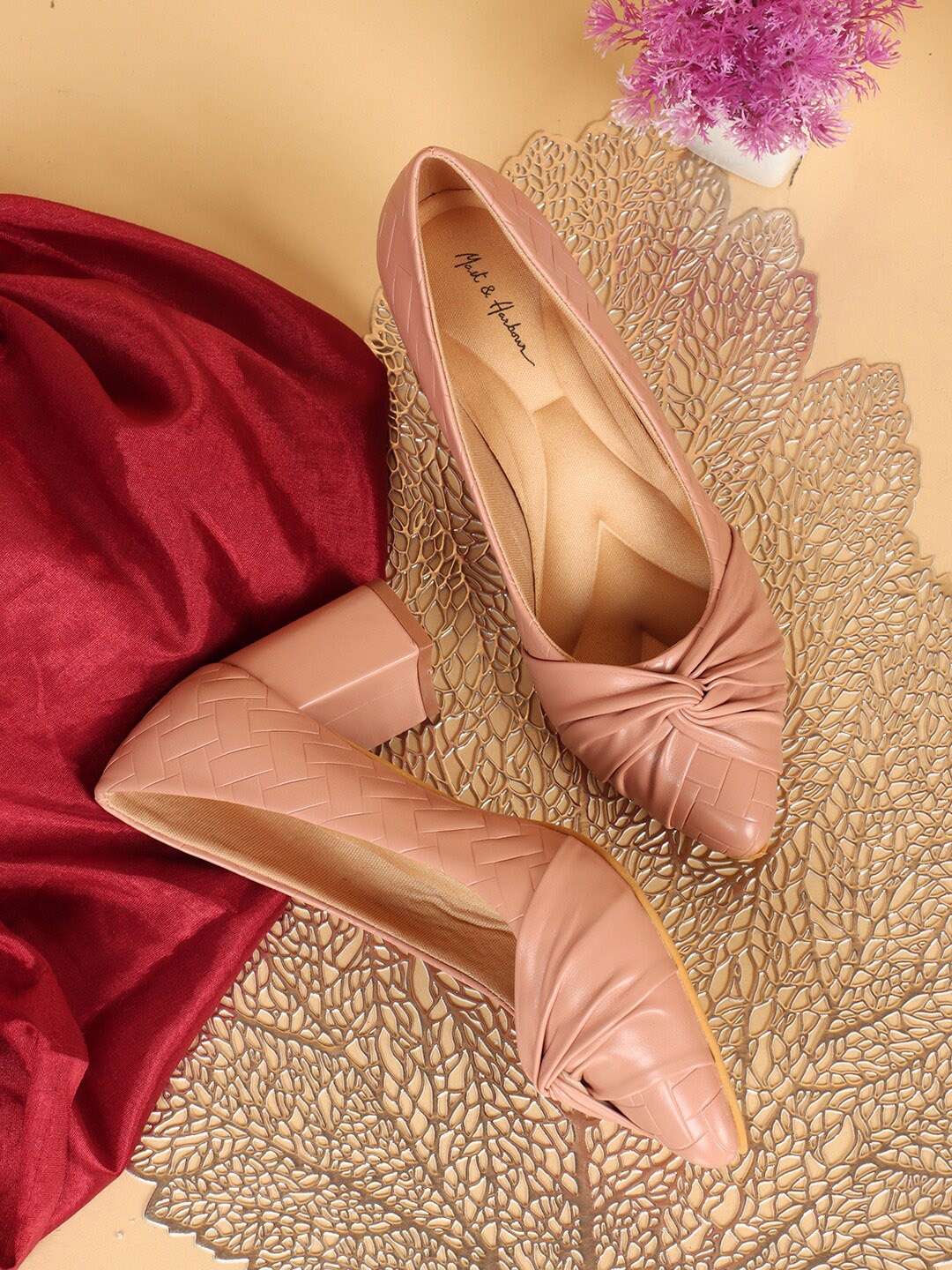 

Mast & Harbour Textured Block Pumps, Pink