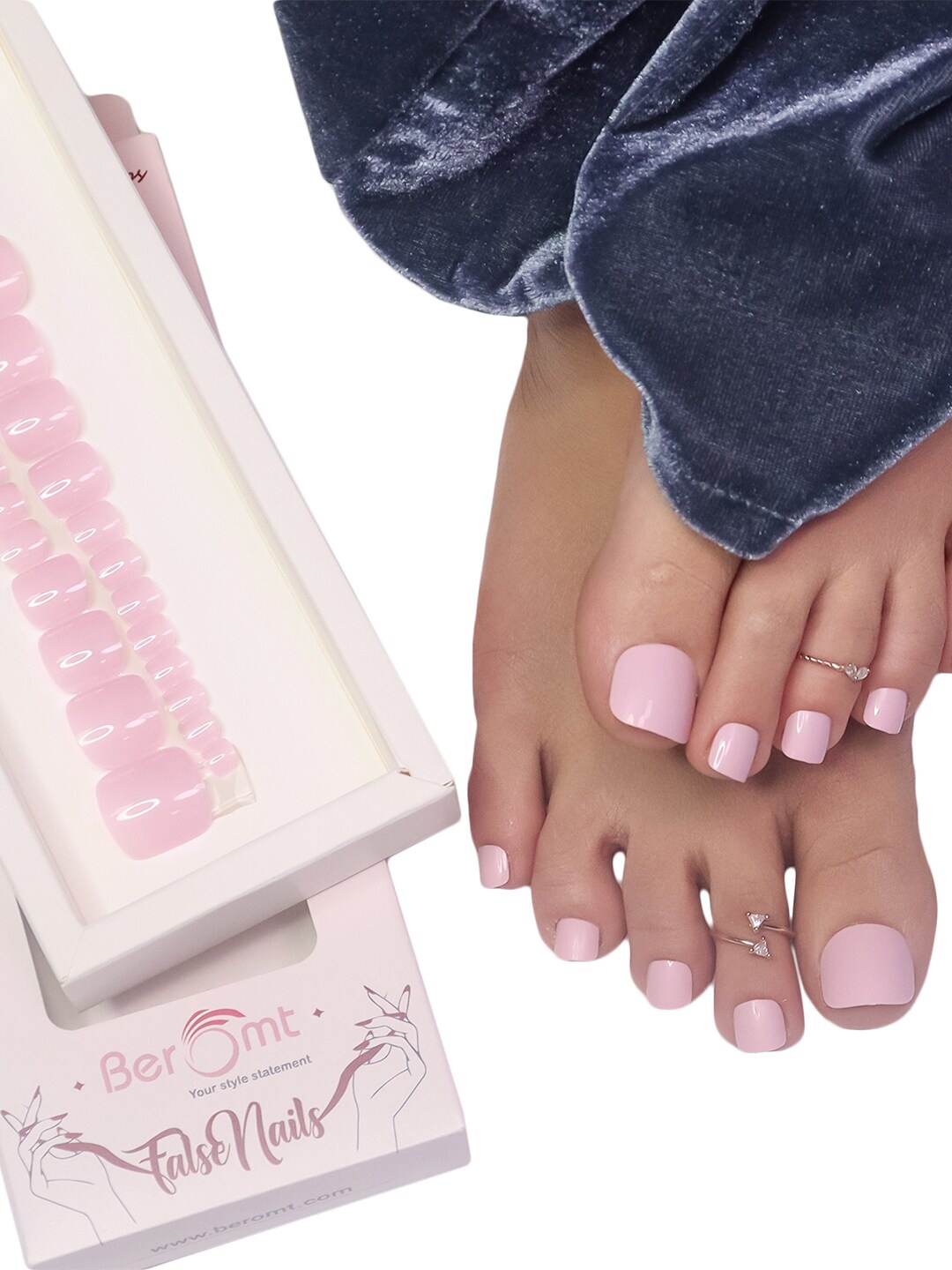 

BEROMT 24 Pcs Long-Lasting Reusable Salon Finish Press On Toe Nails - Shade 266, Pink