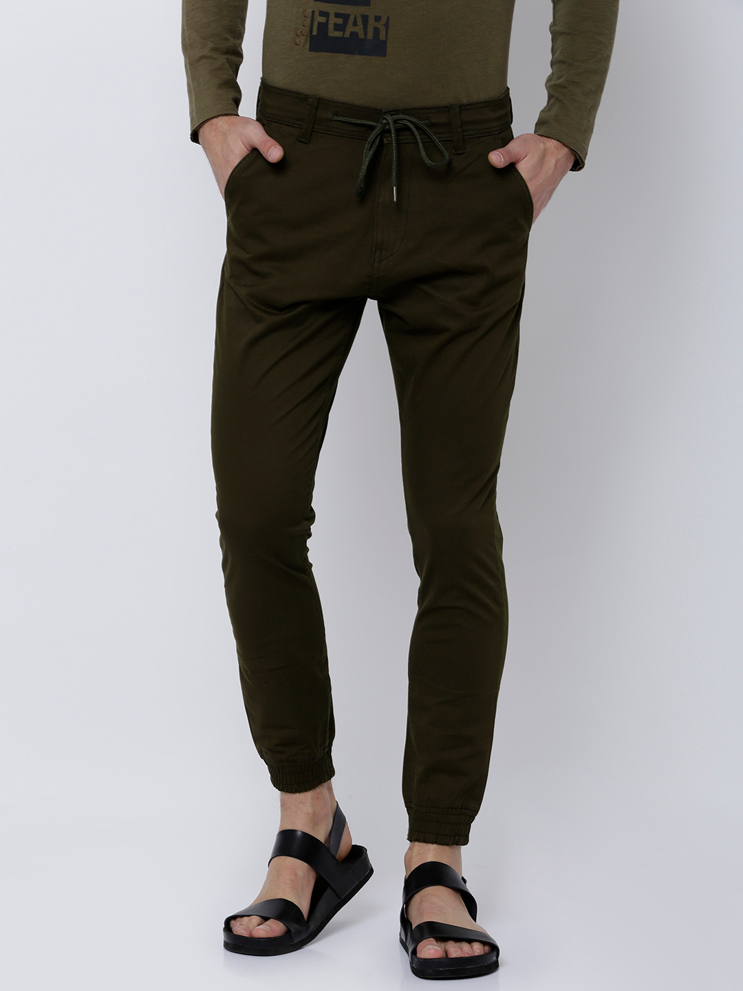 

LOCOMOTIVE Men Olive Green Slim Fit Solid Joggers