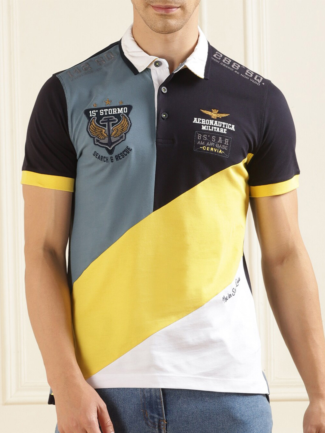 

Aeronautica Militare Colourblocked Polo Collar Cotton T-Shirt, Blue