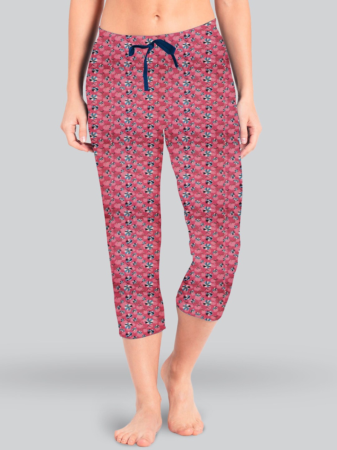 

LYRA Women Floral Printed Pure Cotton Capris, Pink