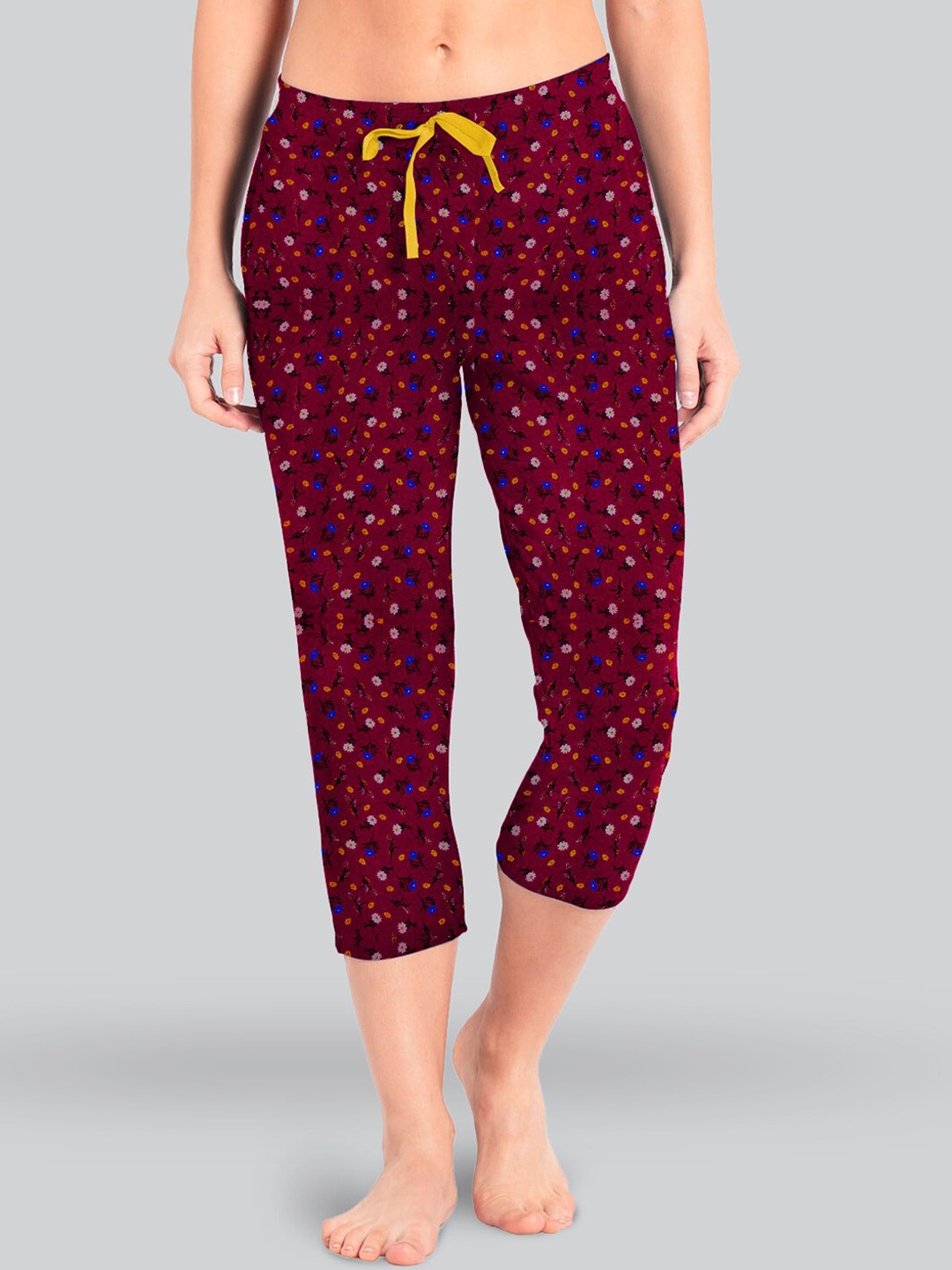 

LYRA Women Floral Printed Pure Cotton Capris, Red