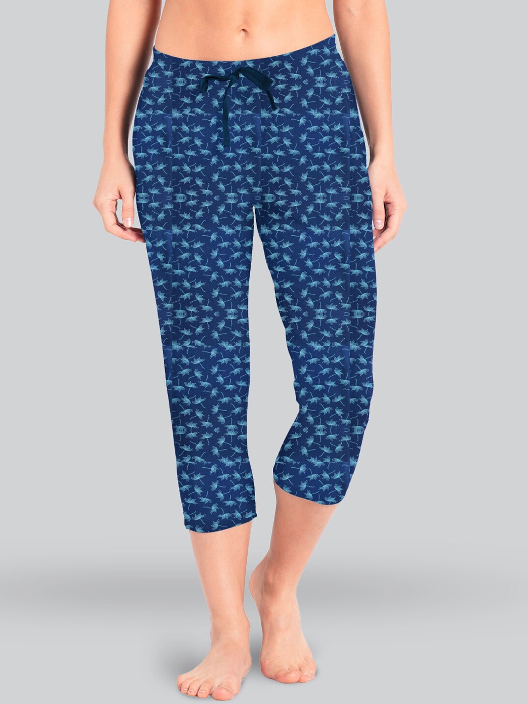 

LYRA Women Floral Printed Pure Cotton Capris, Navy blue