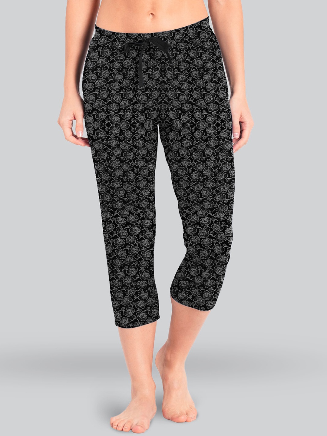 

LYRA Women Mid-Rise Printed Cotton Lounge Capris, Charcoal