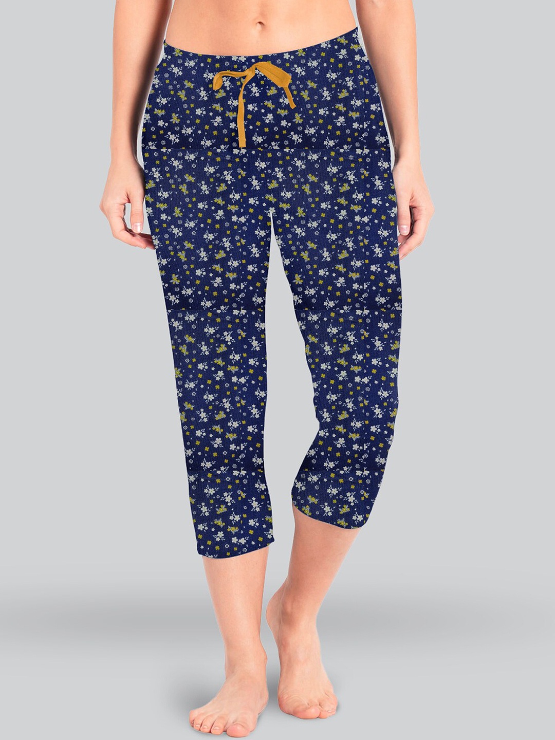 

LYRA Women Mid-Rise Printed Cotton Lounge Capris, Blue