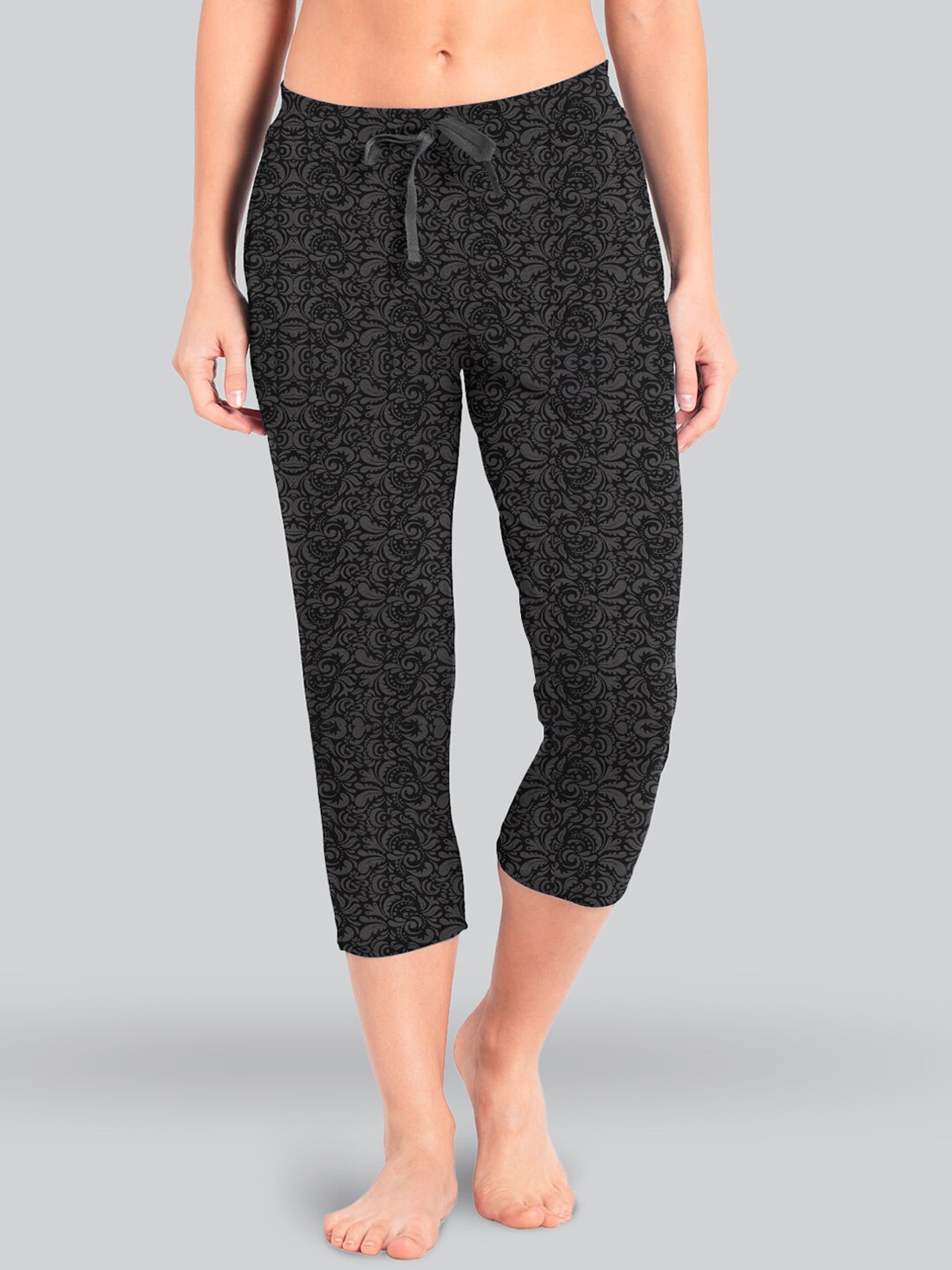 

LYRA Women Printed Pure Cotton Mid-Rise Capris, Charcoal