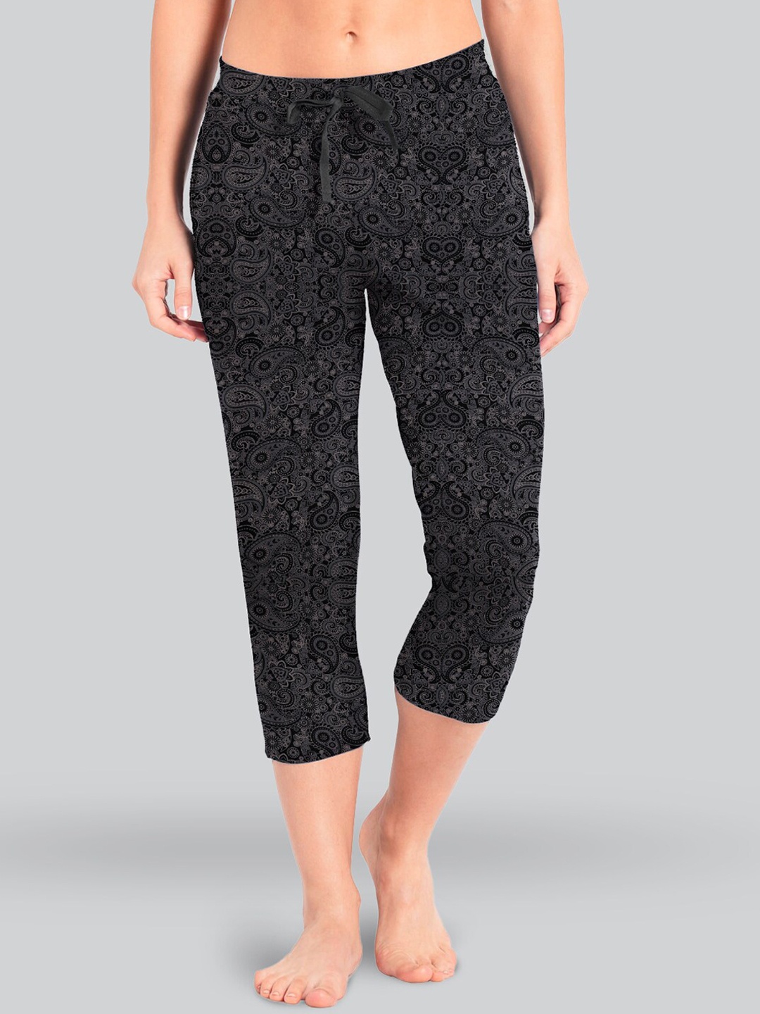 

LYRA Women Printed Pure Cotton Mid-Rise Capris, Charcoal