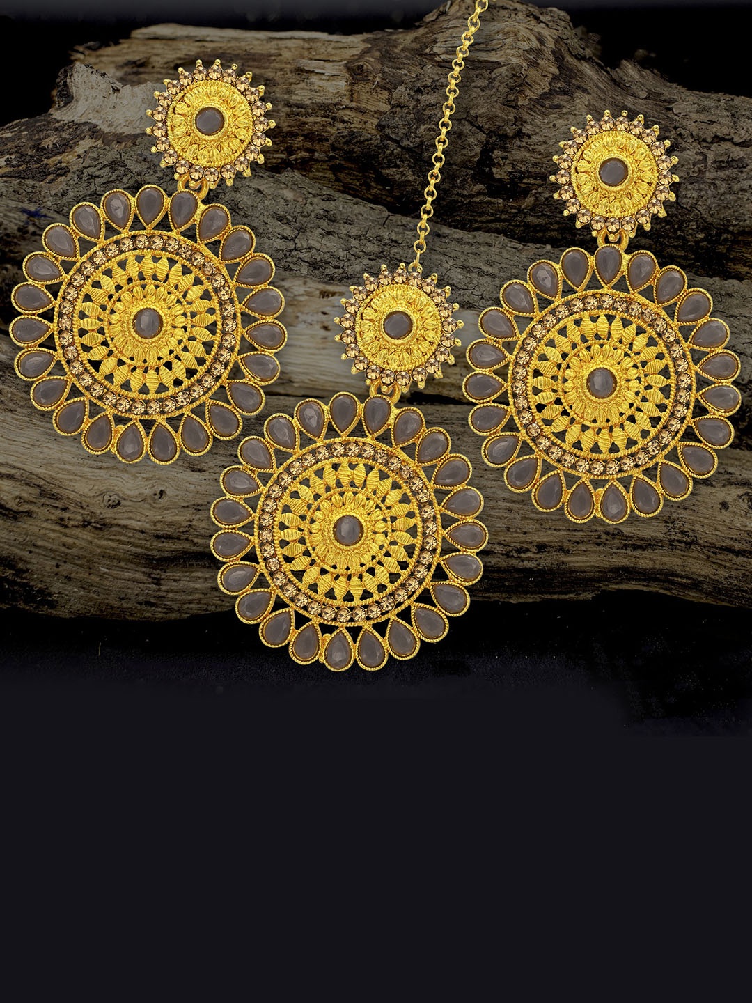 

Rhymee Gold-Plated Circular Jewellery Set