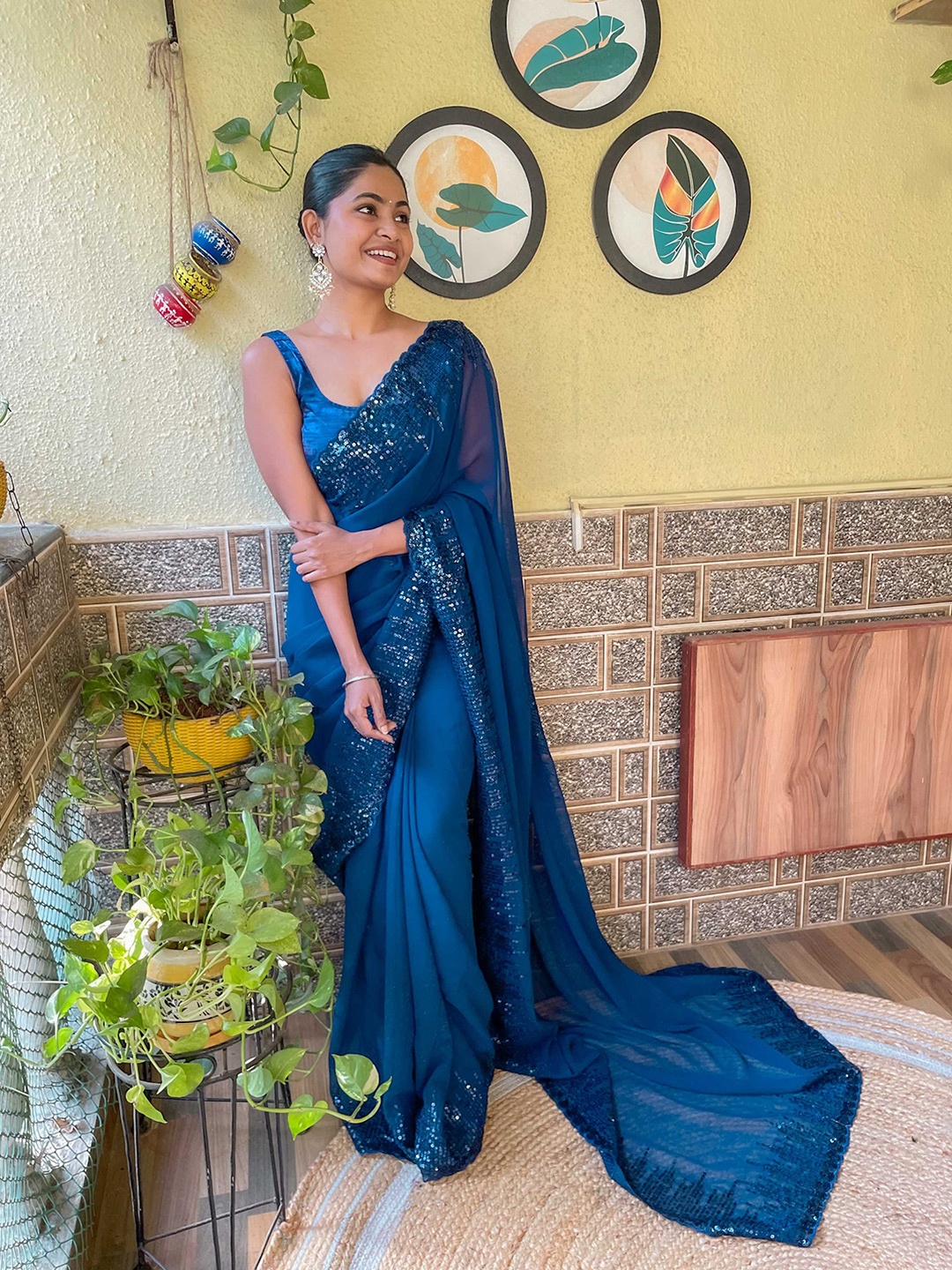 

Mitera Sequinned Poly Georgette Saree With Blouse Piece, Teal