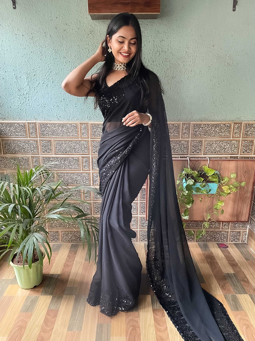 

Mitera Sequinned Poly Georgette Saree With Blouse Piece, Black