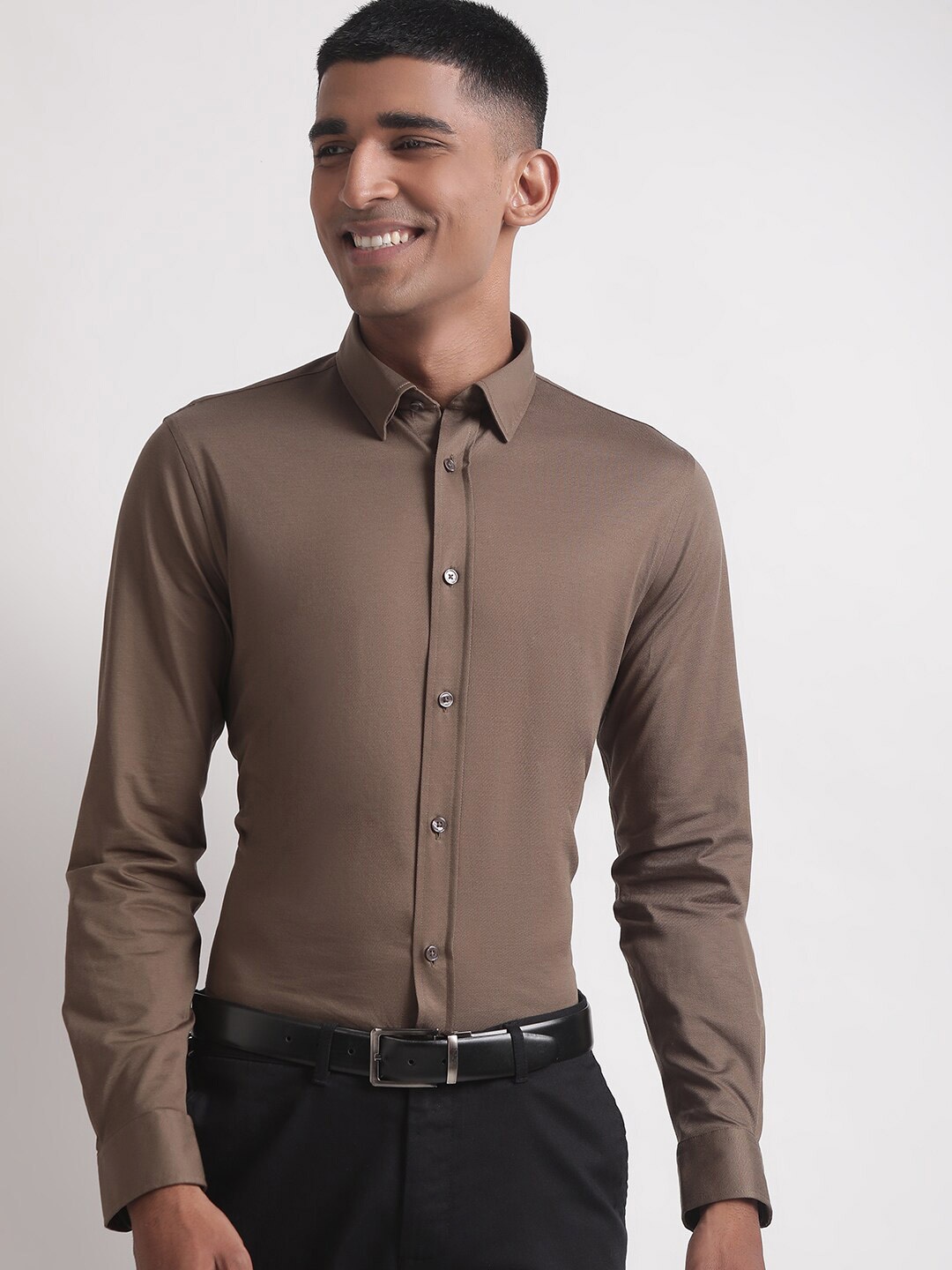 

Matinique Spread Collar Cotton Formal Shirt, Brown