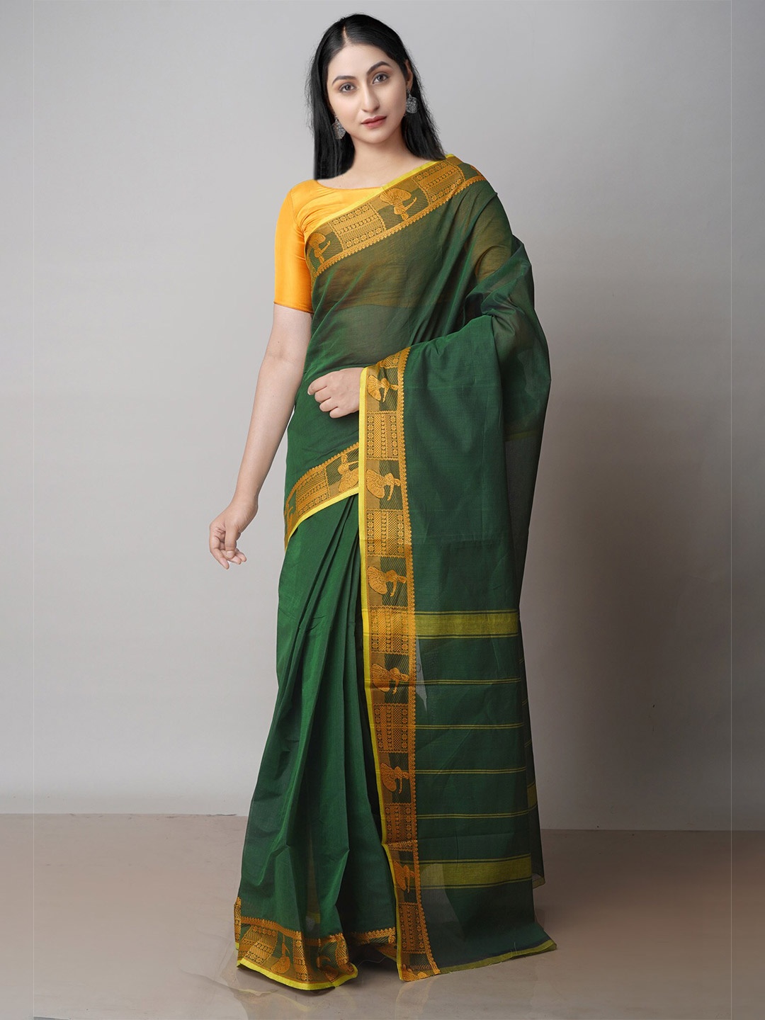 

Unnati Silks Zari Pure Cotton Pavani Dyed Handloom Chettinad Saree, Green