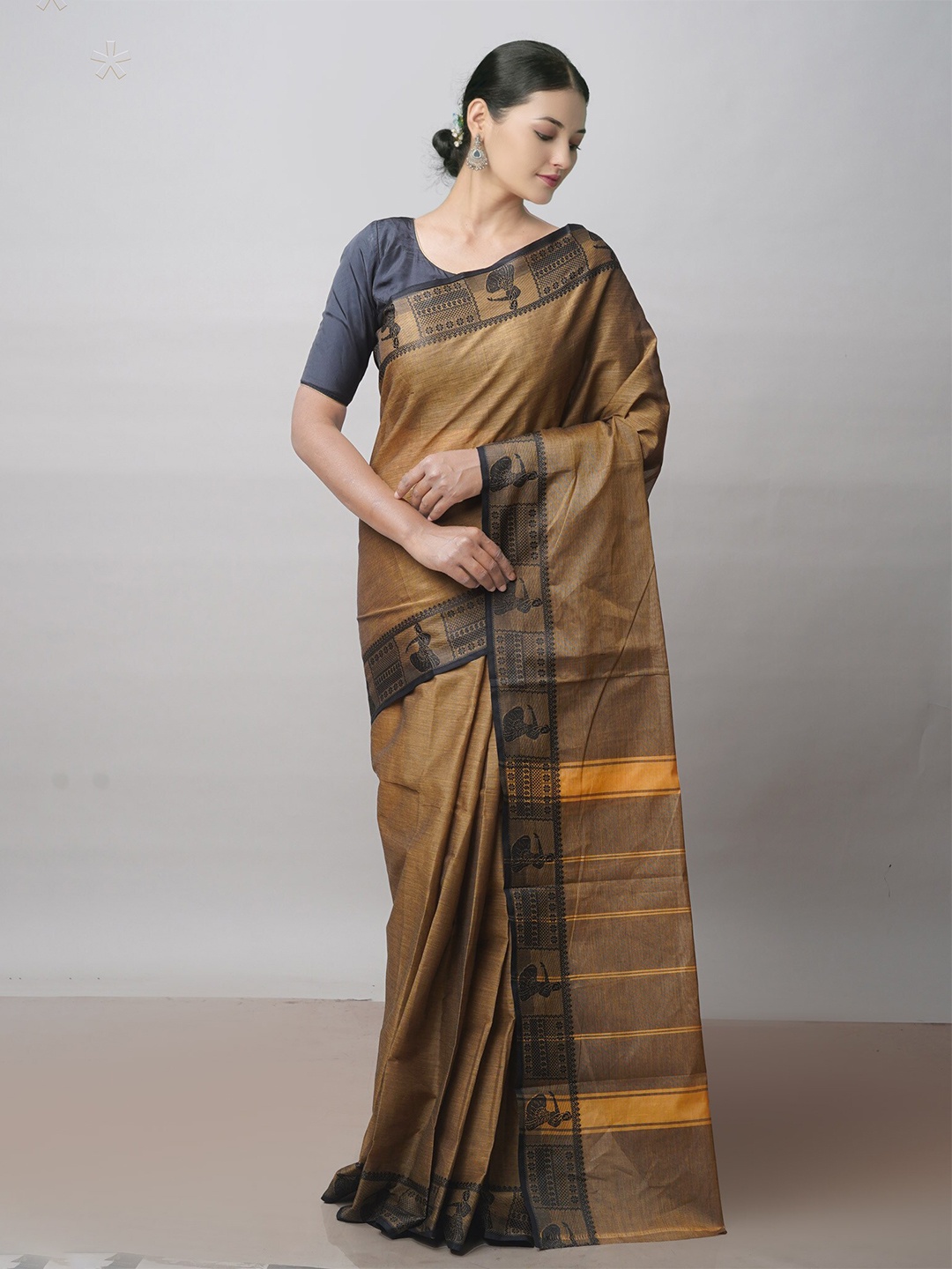 

Unnati Silks Zari Pure Cotton Pavani Dyed Handloom Chettinad Saree, Brown