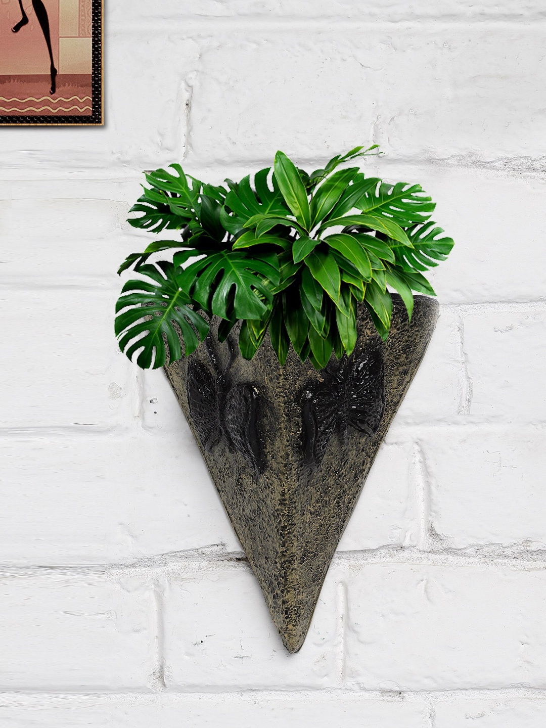 

Stylespace by Isha Metalic Golden Butterfly Design Textured Fiber Wall Planter, Gold