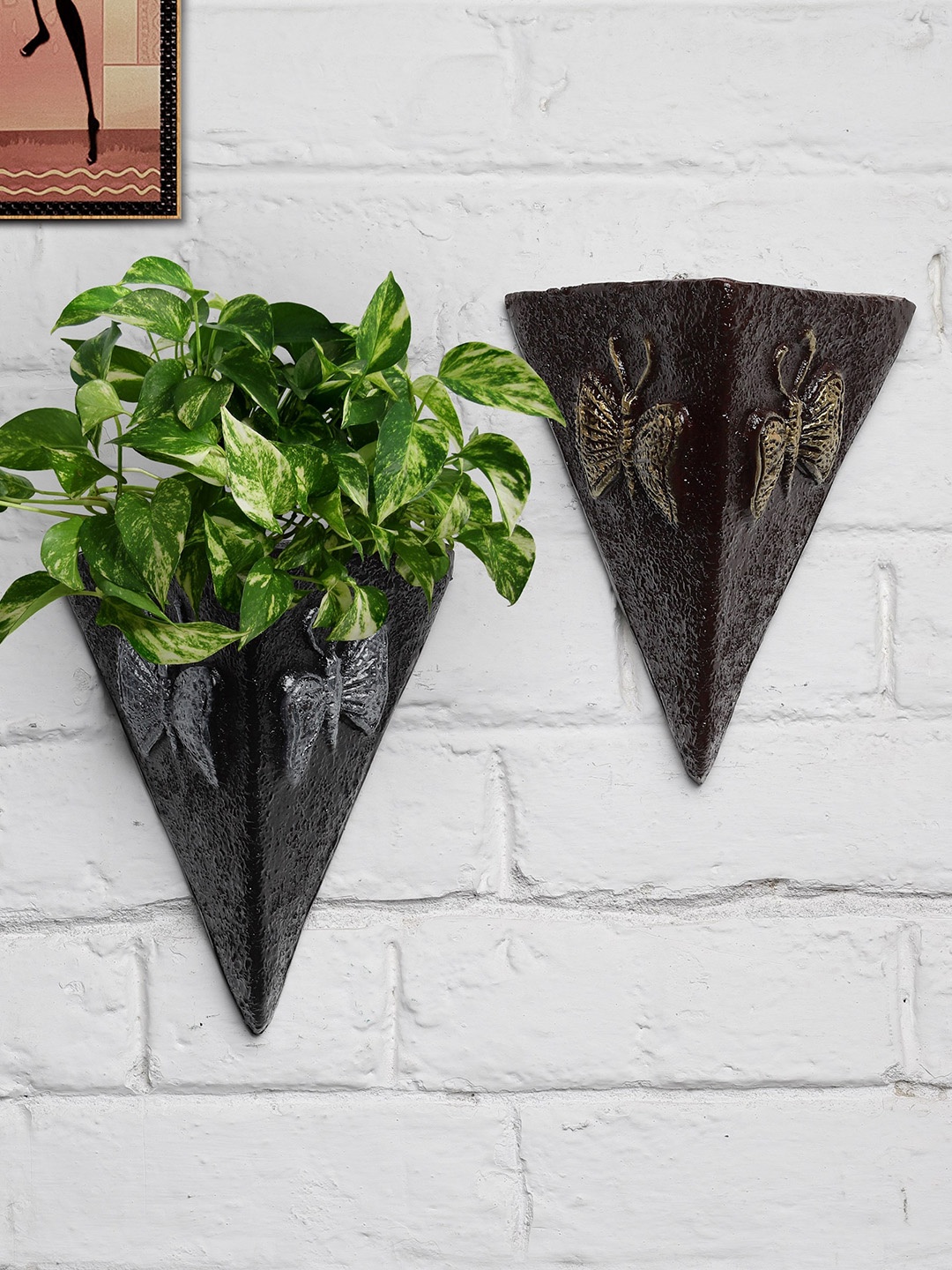 

Stylespace by Isha 2 Pieces Triangle Shaped Fiber Wall Hanging Planters, Black