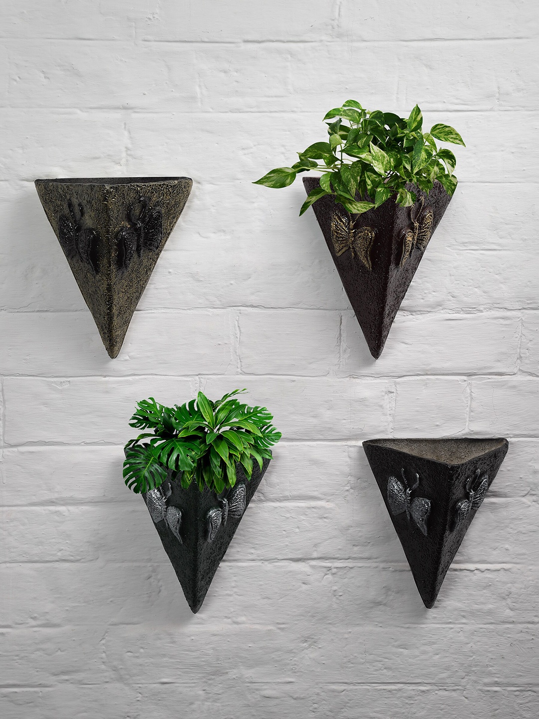 

Stylespace by Isha Black & Brown 4-Pieces Triangle Shaped Fiber Wall Hanging Planters
