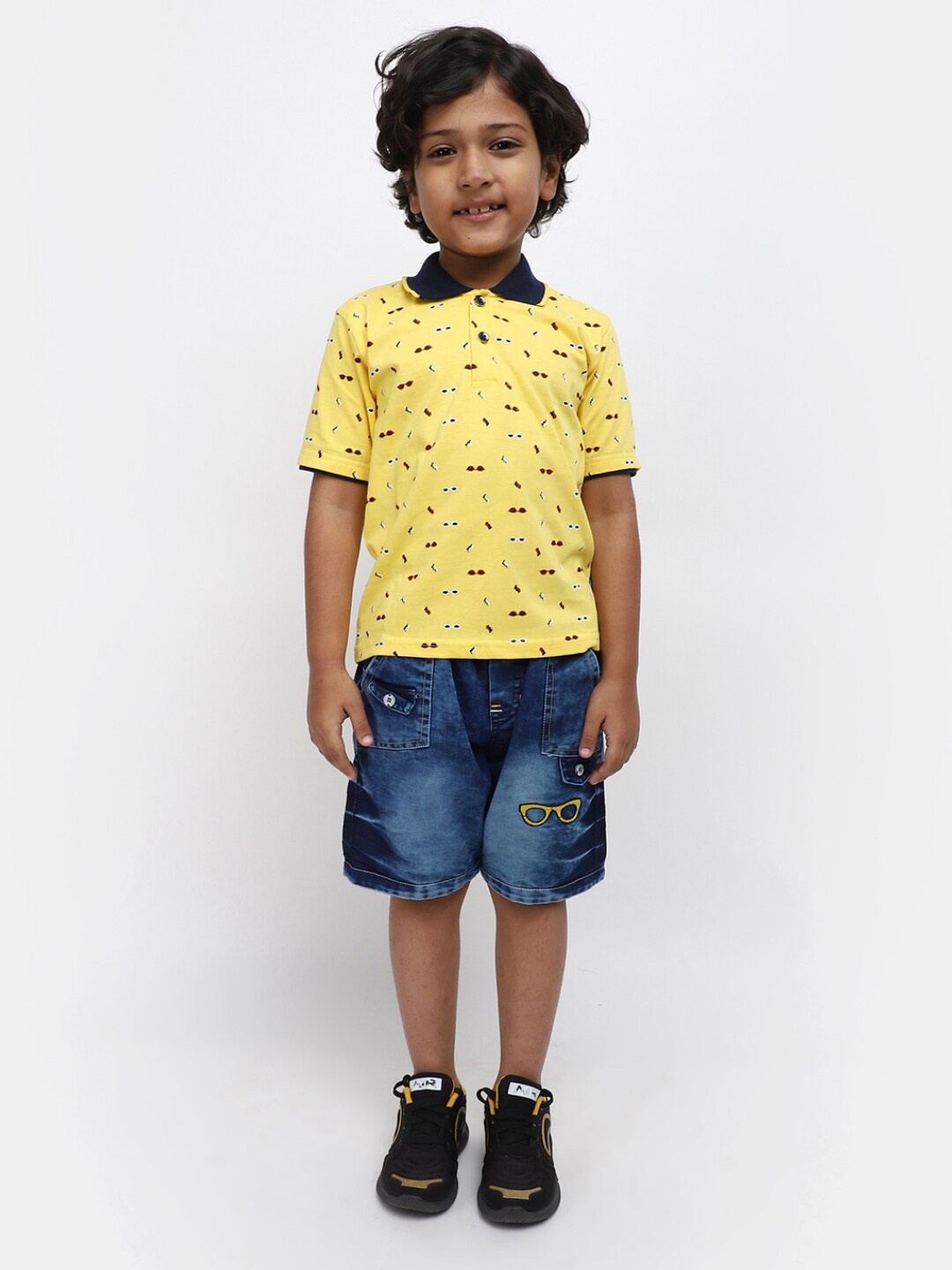 

V-Mart Boys Printed Pure Cotton T-shirt With Shorts, Yellow