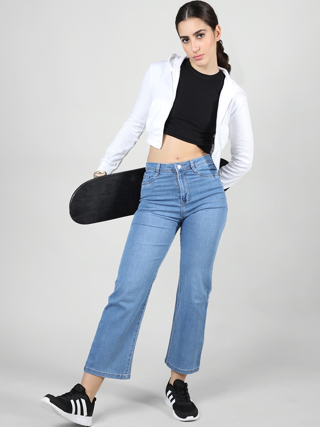 

HONNETE Women Mid-Rise Lean Straight Fit Light Fade Stretchable Jeans, Blue