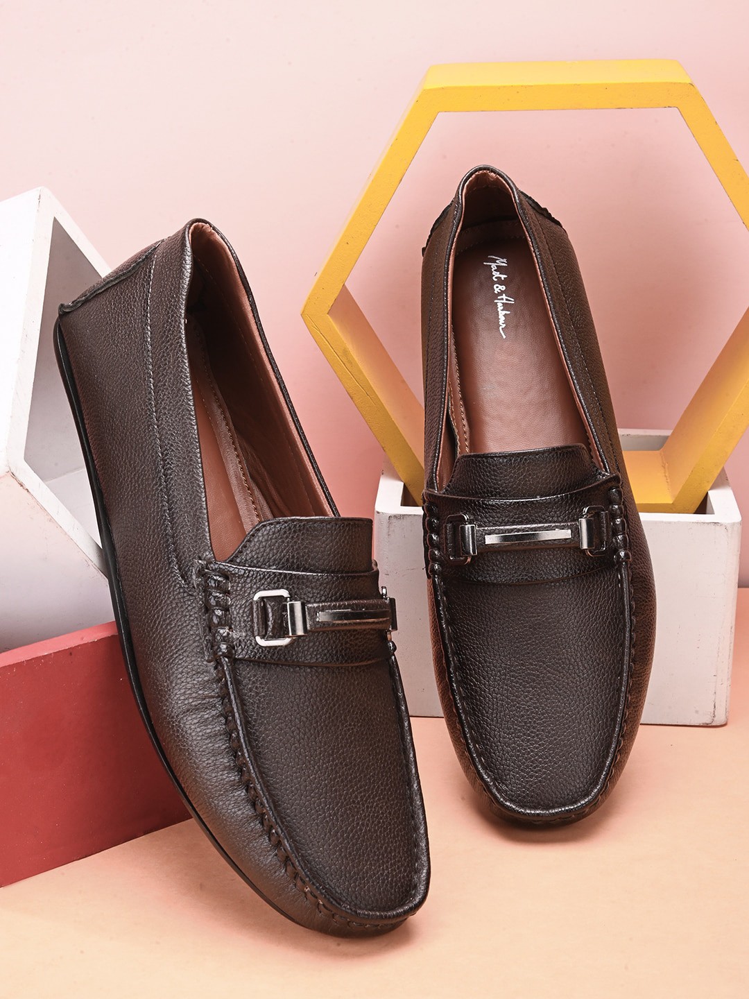 

Mast & Harbour Men Brown Embellished Textured Lightweight Padded Insole Horsebit Loafers