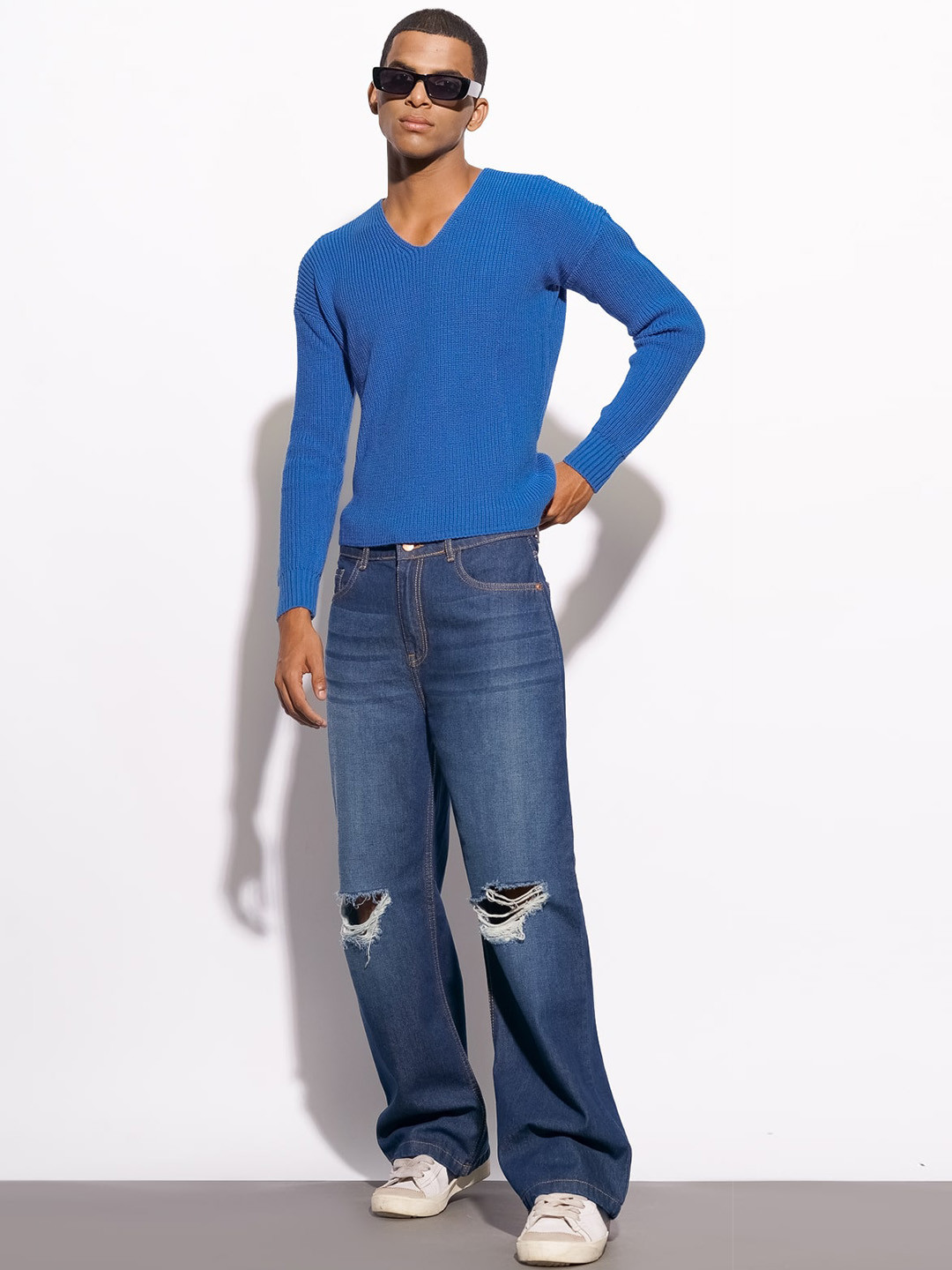 

FREAKINS Men Blue Wide Leg High-Rise Slash Knee Jeans