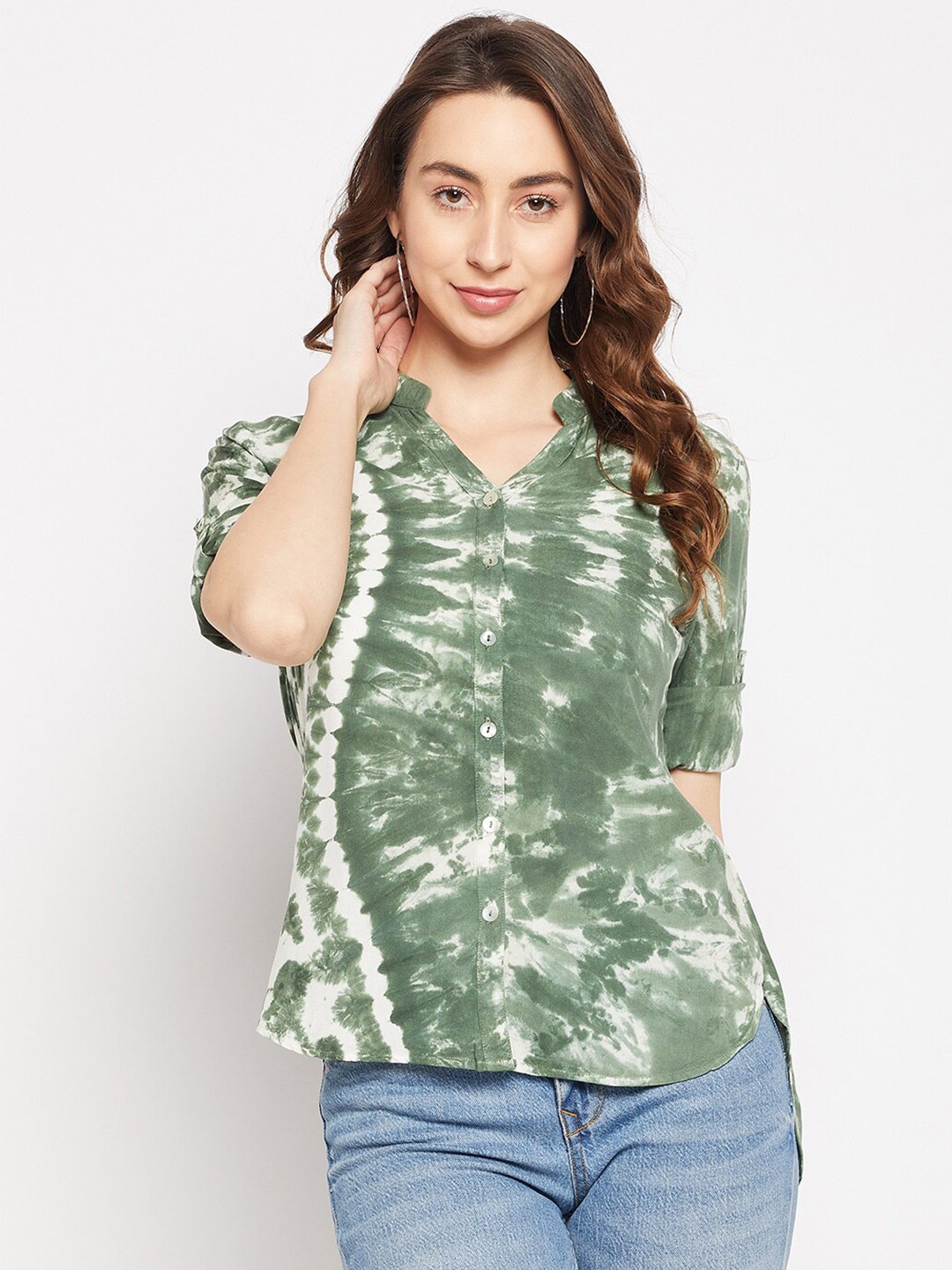 

Ruhaans Classic Fit Tie And Dye Roll Up Sleeves Casual Shirt, Green