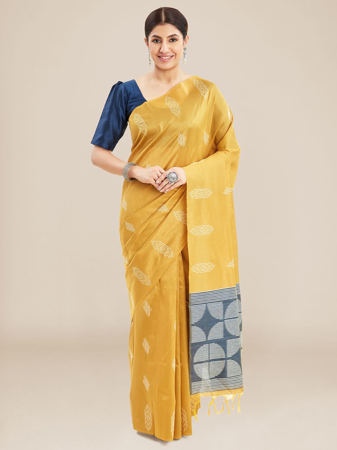 

Kalyan Silks Abstract Embroidered Saree, Yellow