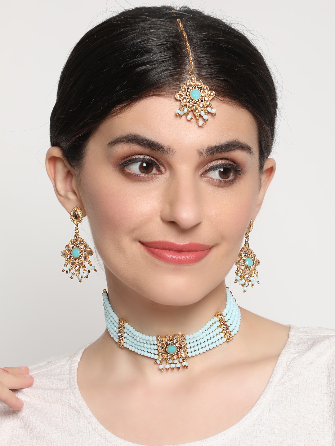 

Anouk Gold-Plated Kundan-Studded and Beaded Jewellery Set