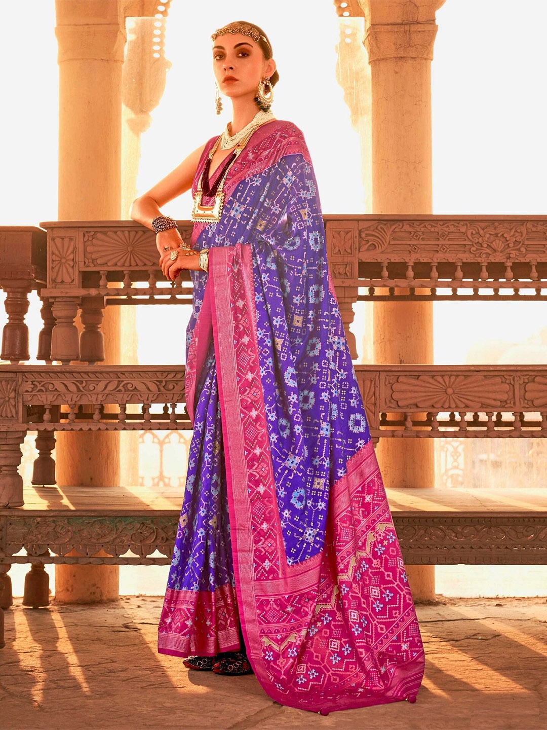 

Mitera Ethnic Motif Silk Blend Patola Saree With Blouse Piece, Blue