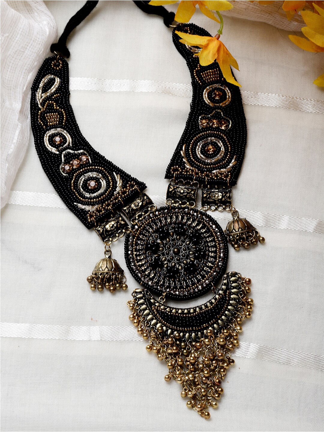 

Moedbuille Brass Gold-Plated Tasselled Necklace