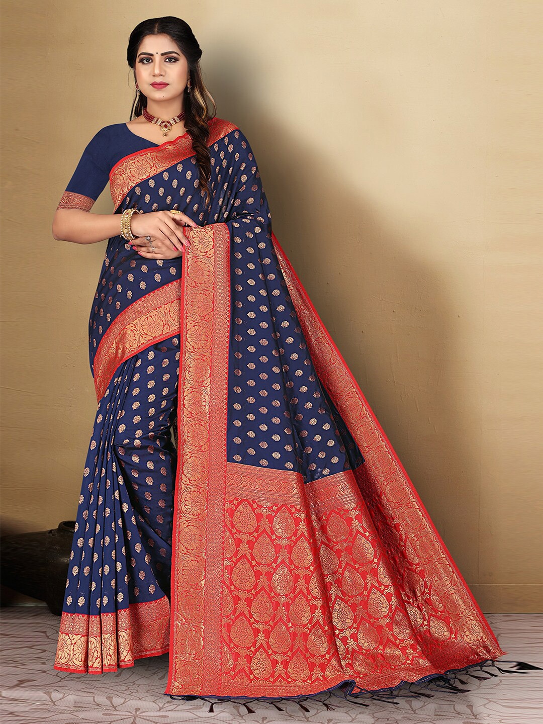 

Pisara Navy Woven Design Zari Silk Cotton Banarasi Saree, Navy blue
