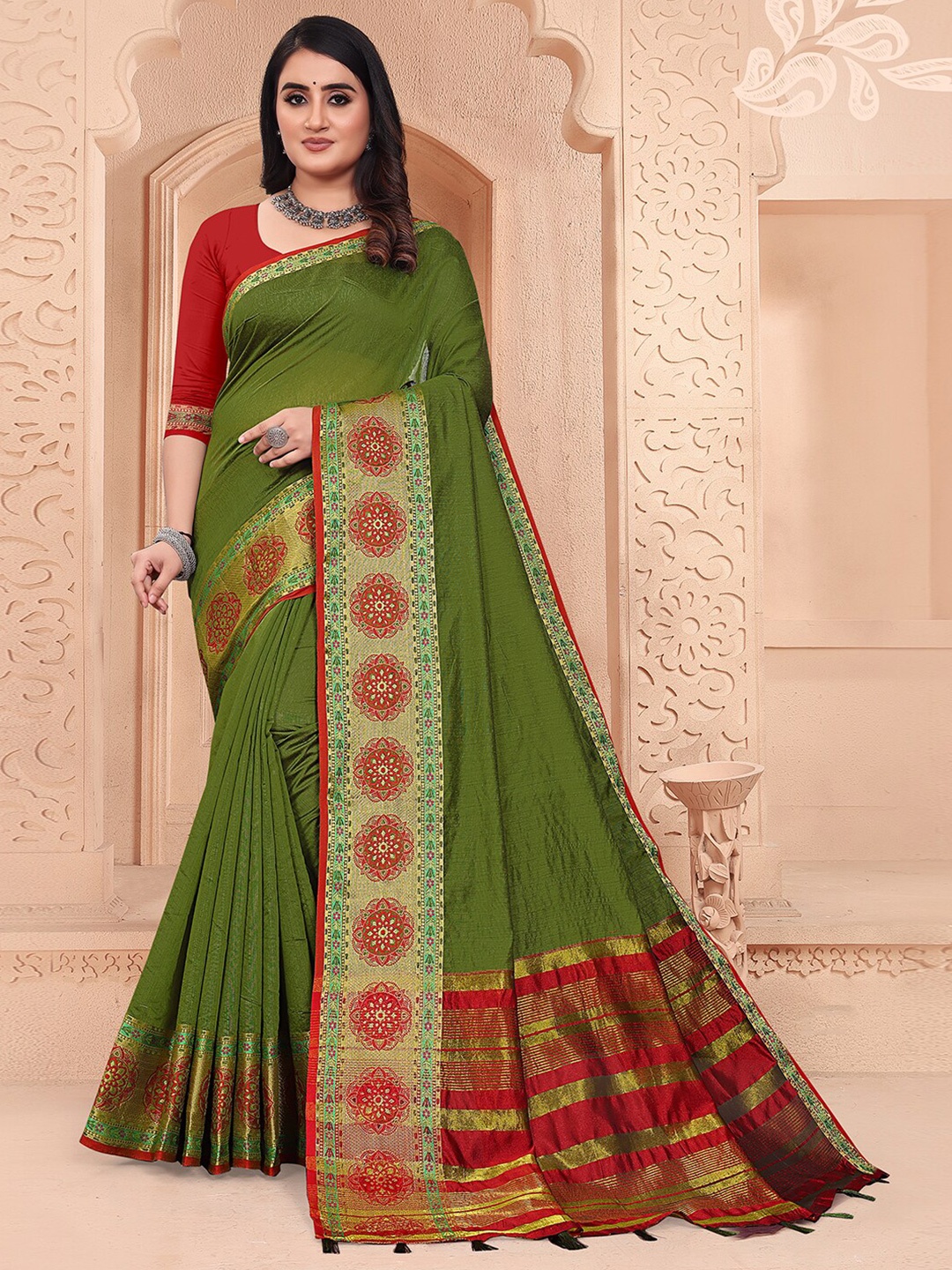 

Pisara Woven Design Zari Silk Cotton Chanderi Saree, Green