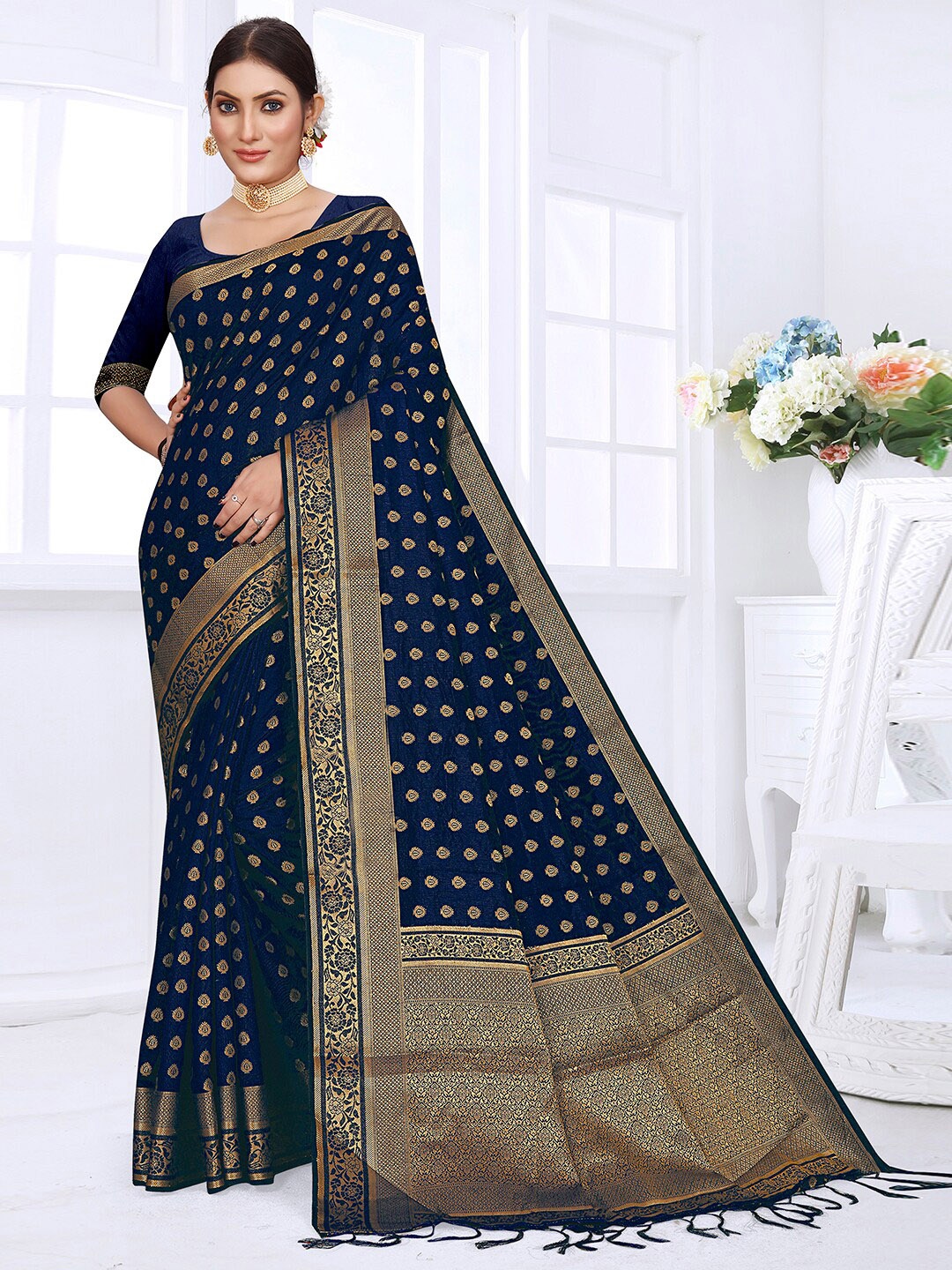 

Pisara Ethnic Motif Zari Silk Cotton Banarasi Saree, Navy blue