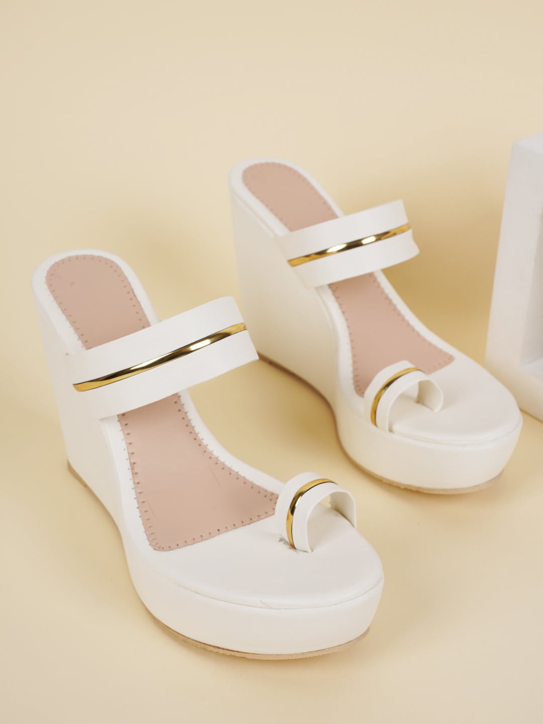 

SAPATOS Open Toe Wedge Heels, White