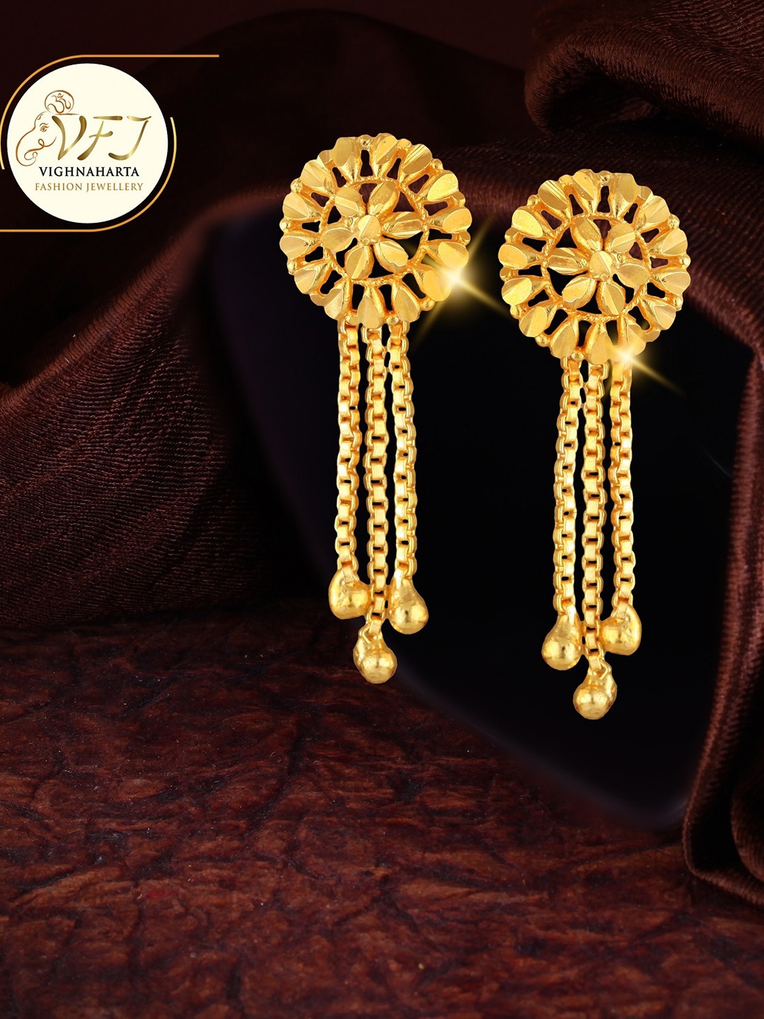 

Vighnaharta Gold-Plated Cubic Zirconia Floral Studs With Removable Earrings