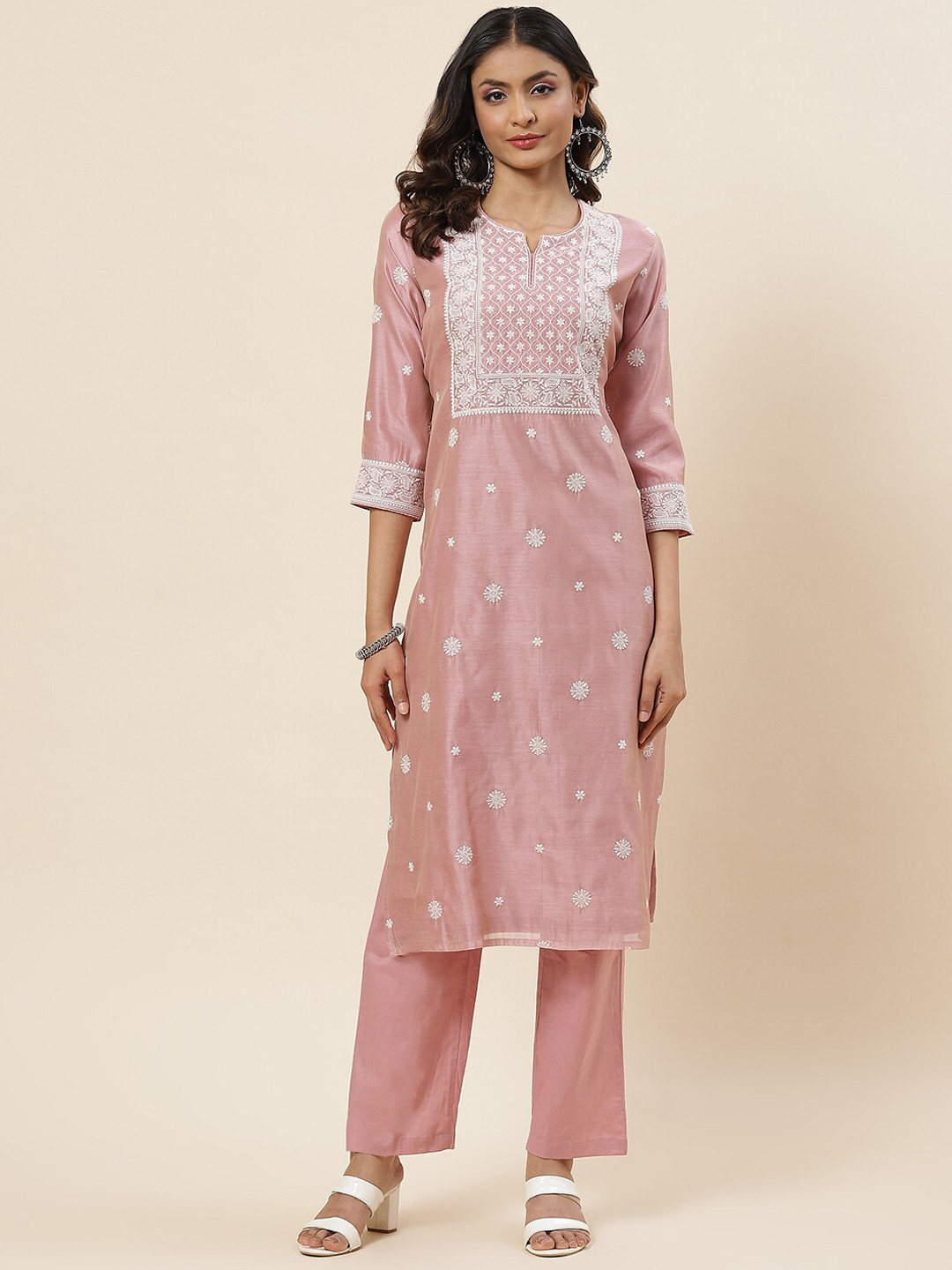 

Meena Bazaar Floral Embroidered Chanderi Silk Kurta with Trousers, Pink