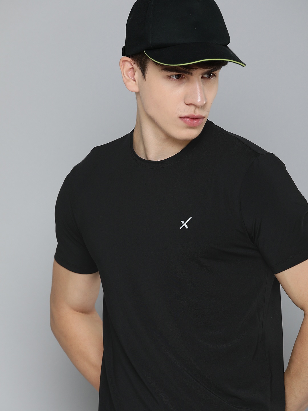 

HRX by Hrithik Roshan Solid Running T-shirt, Black