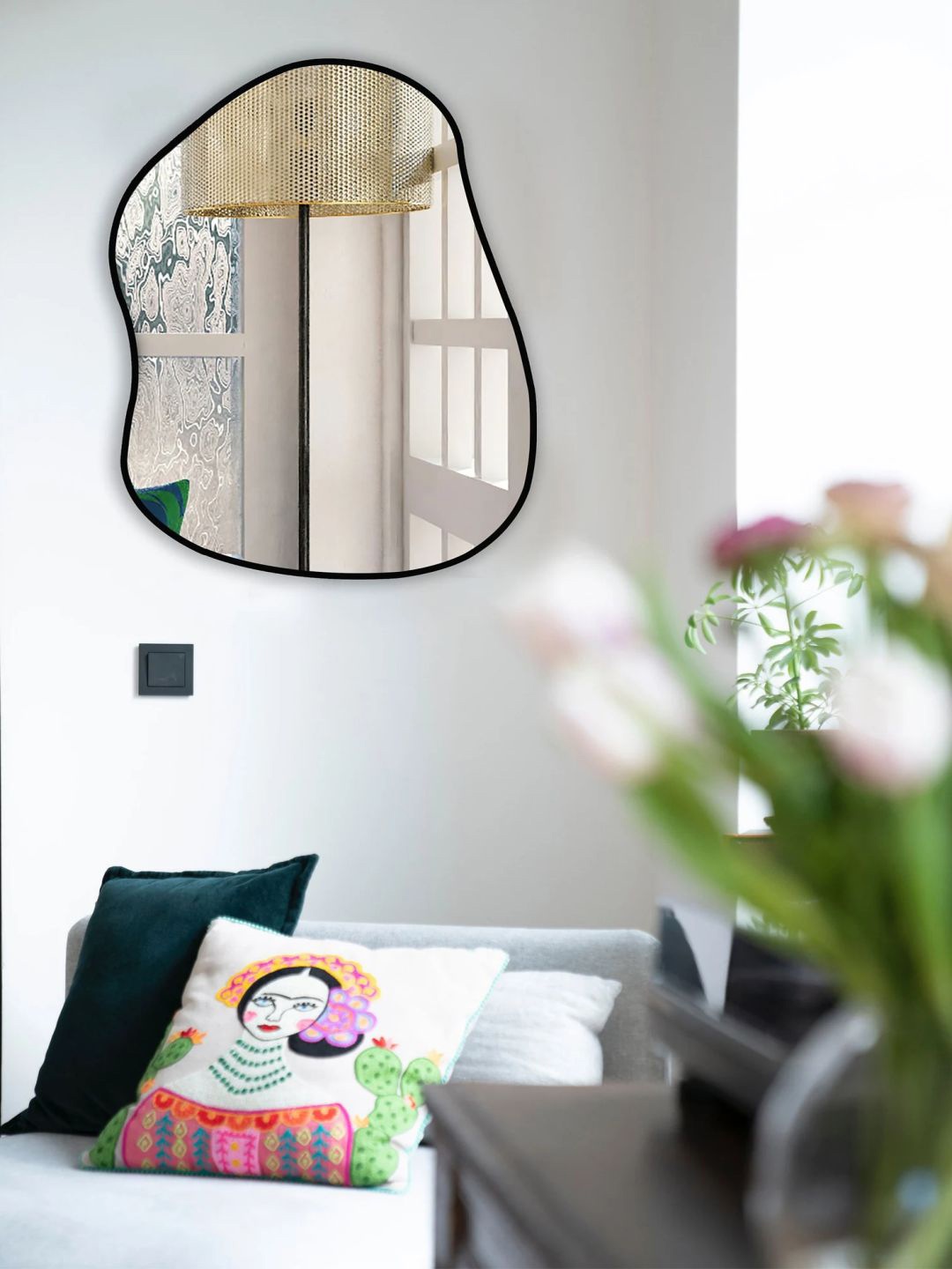 

THE HANDMADE FLAIR Black Decorative Wall Mirror