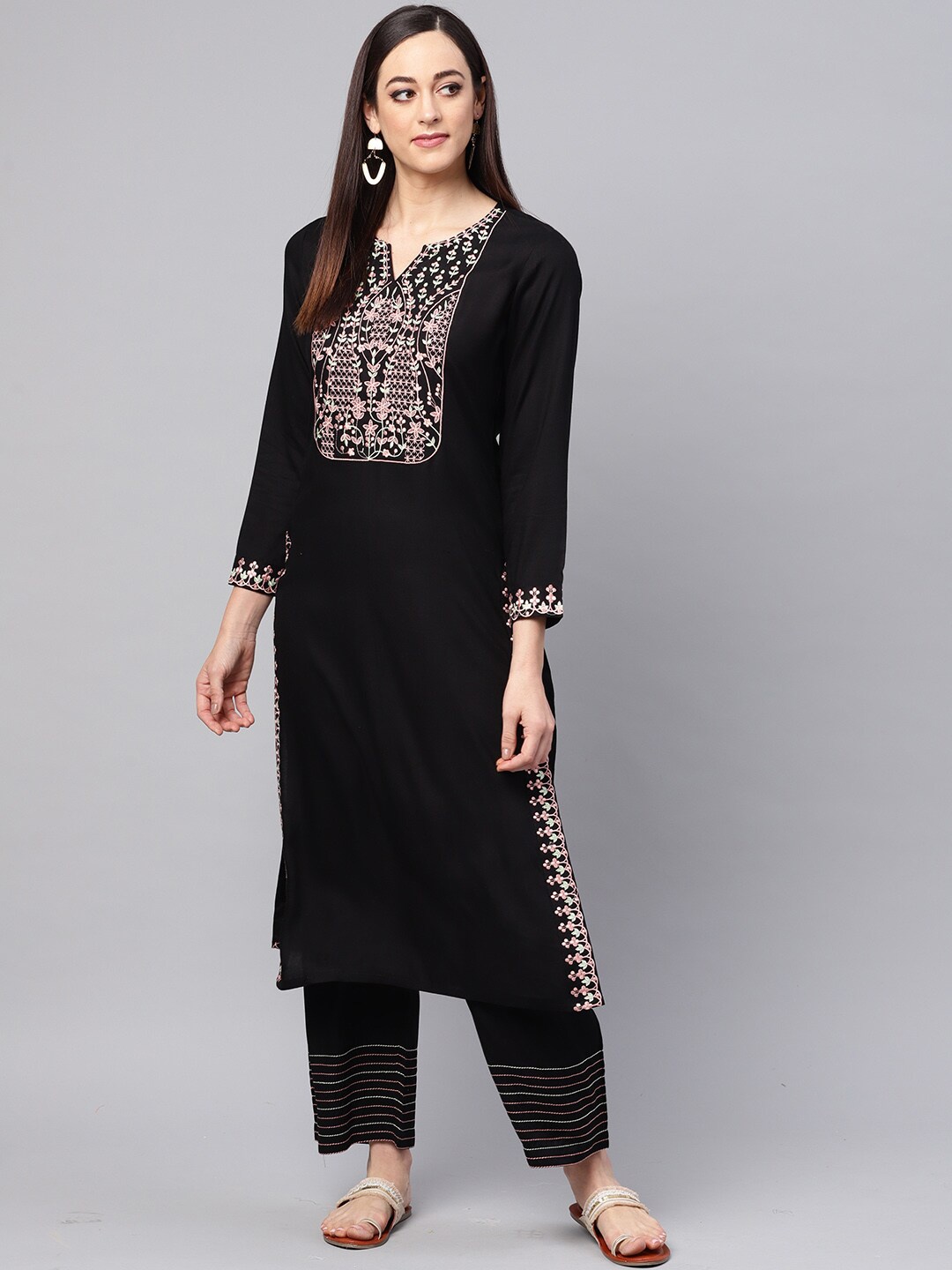 

Idalia Floral Yoke Design Notched Neck Thread Work Kurta With Palazzos, Black