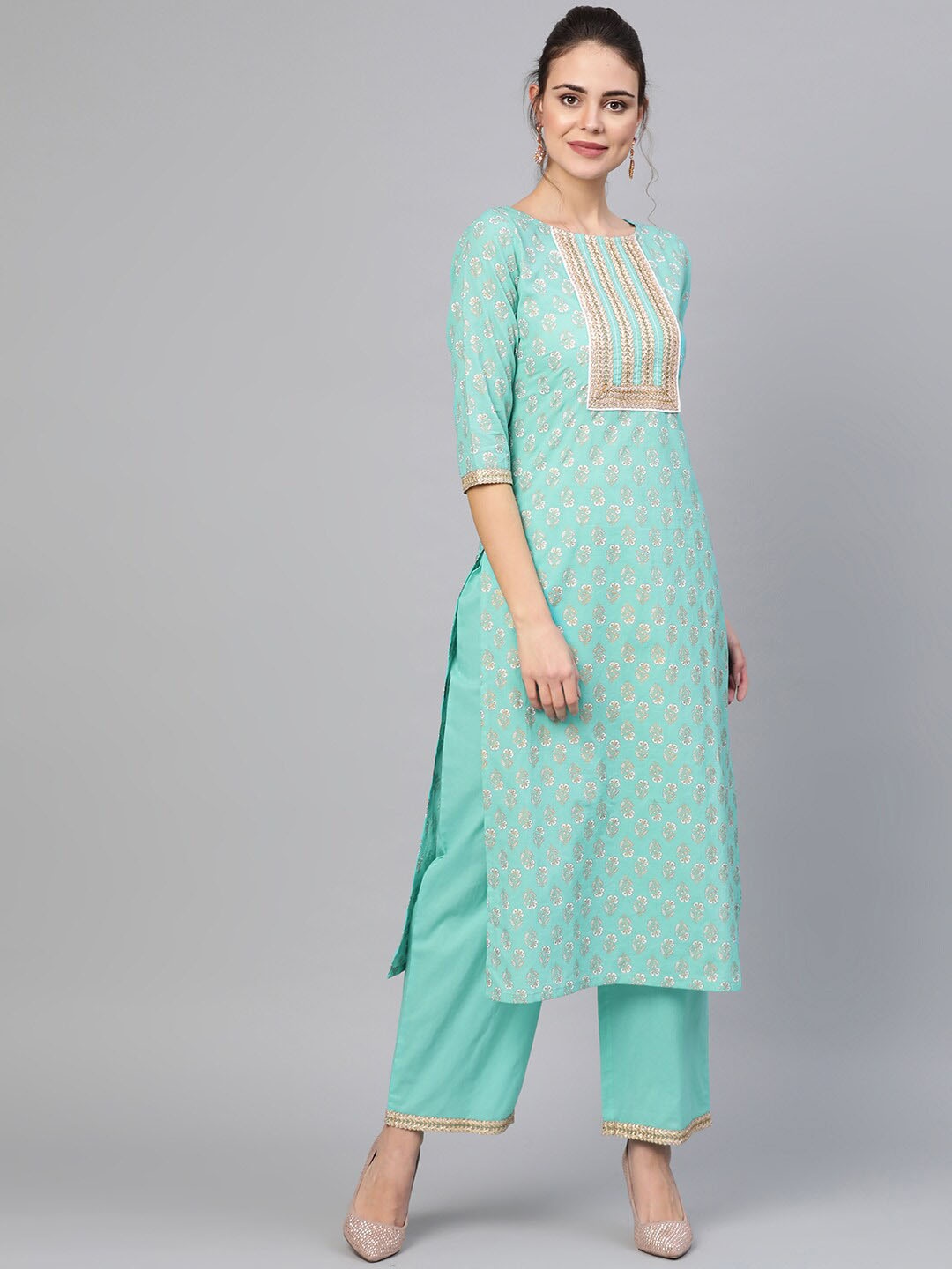 

Idalia Floral Printed Boat Neck Gotta Patti Pure Cotton Kurta With Palazzos, Sea green