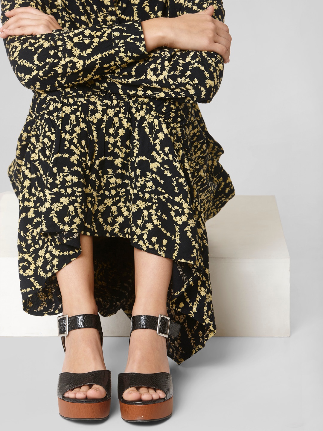 

Vero Moda Textured Platform Heels, Black