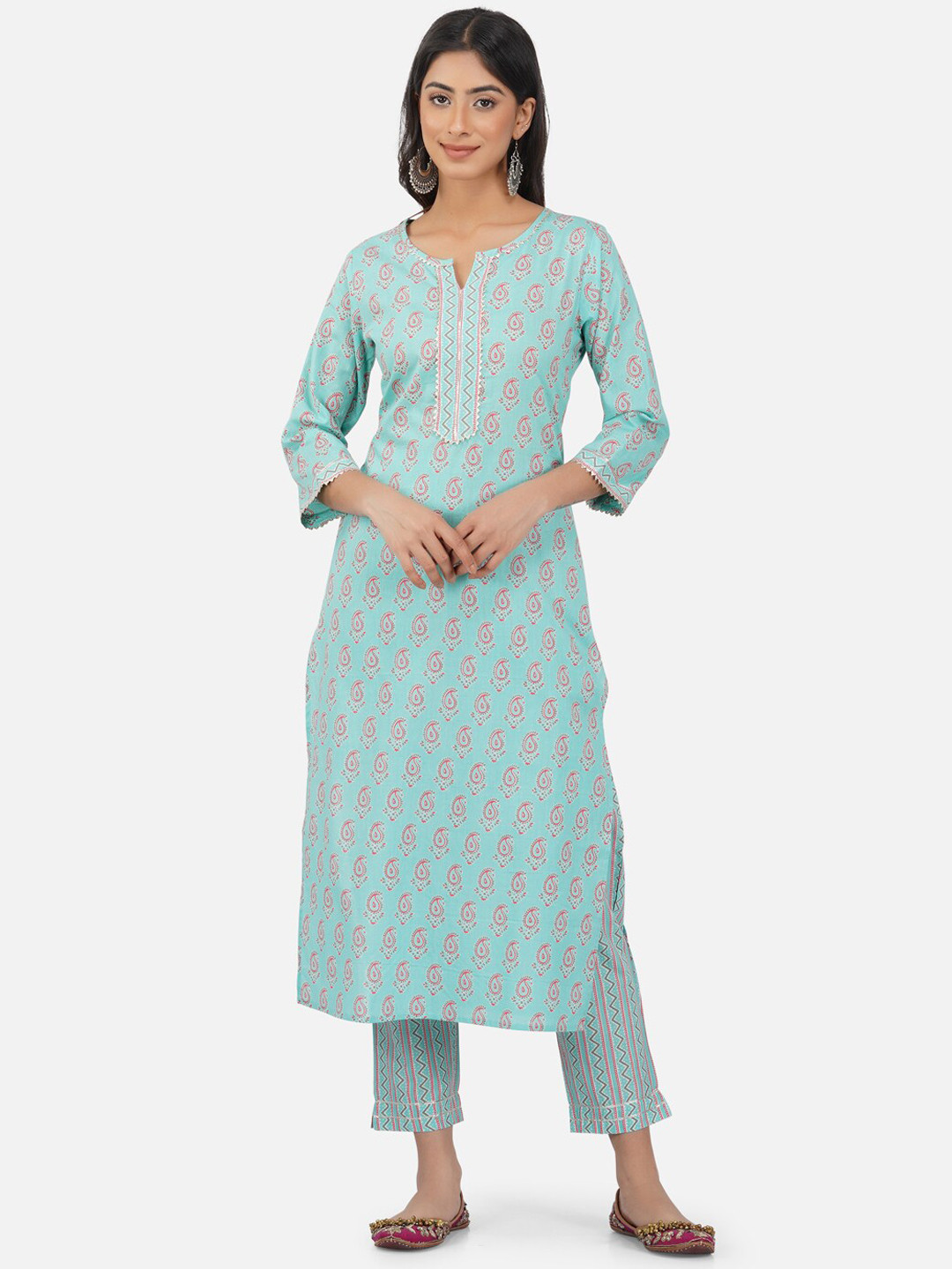 

METRO-FASHION Paisley Printed Notched Neck Gotta Patti Pure Cotton Kurta with Trousers, Turquoise blue