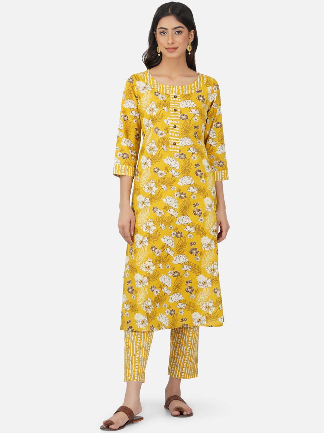 

METRO-FASHION Floral Printed Pure Cotton Kurta with Trousers, Mustard