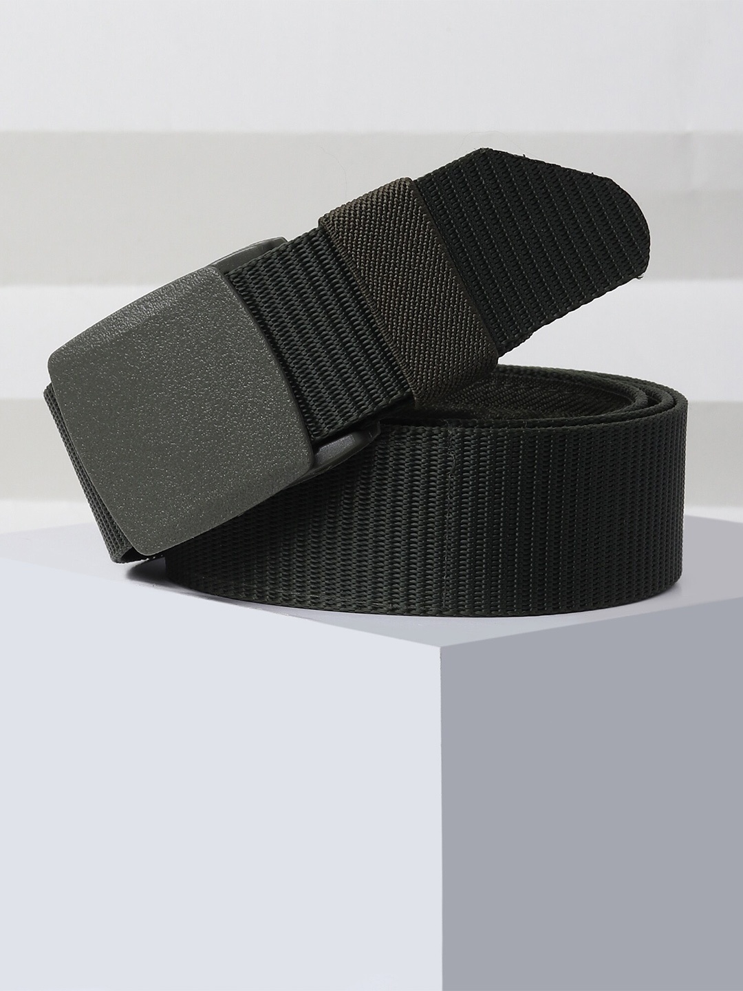 

Roadster Men Braided Canvas Belt, Green