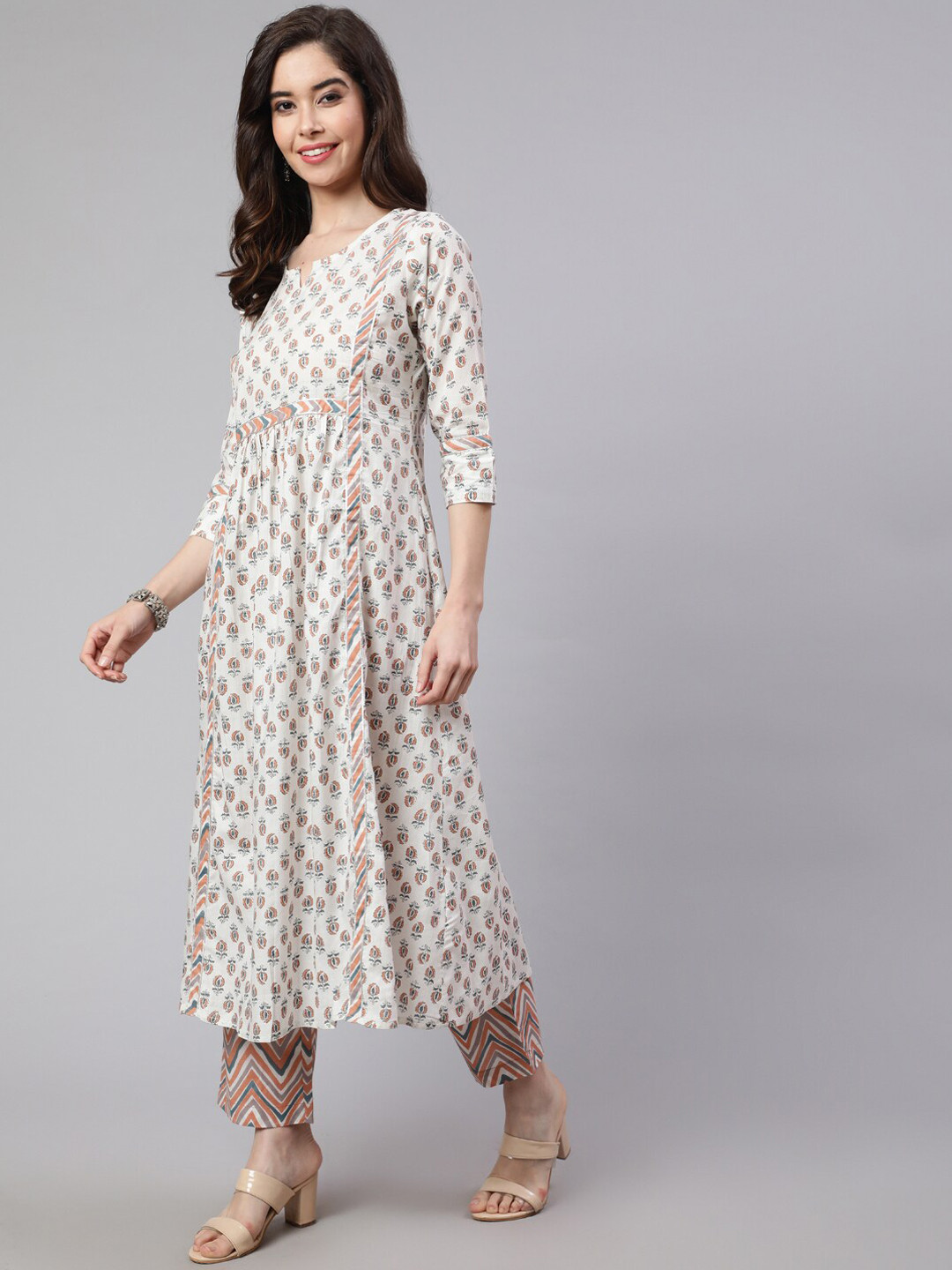 

Jaipur Kurti Women White Ethnic Motifs Embroidered Pleated Pure Cotton Kurta with Trousers
