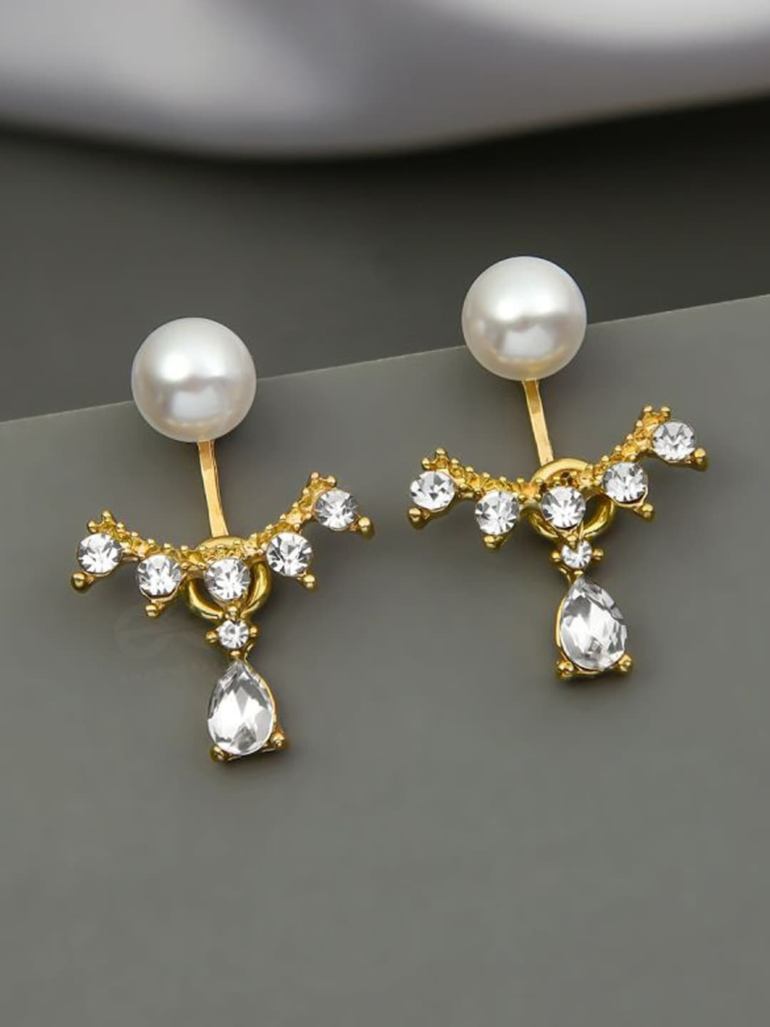 

OOMPH Floral Beaded Studs Earrings, Gold