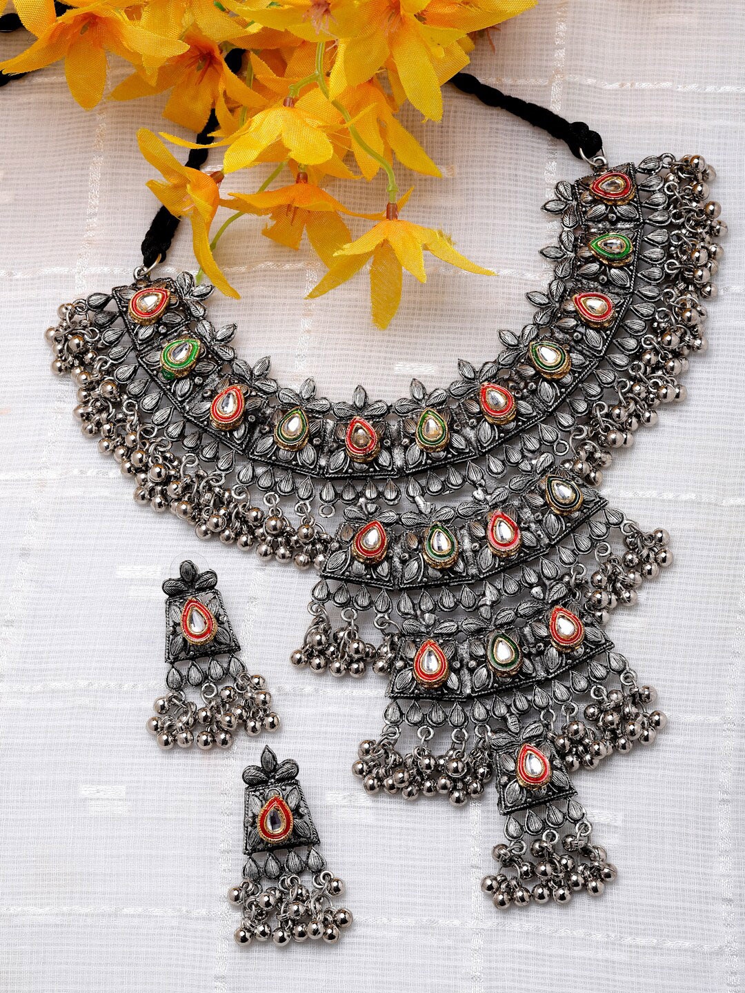 

Moedbuille Silver-Plated Kundan-Studded Necklace & Earrings Set