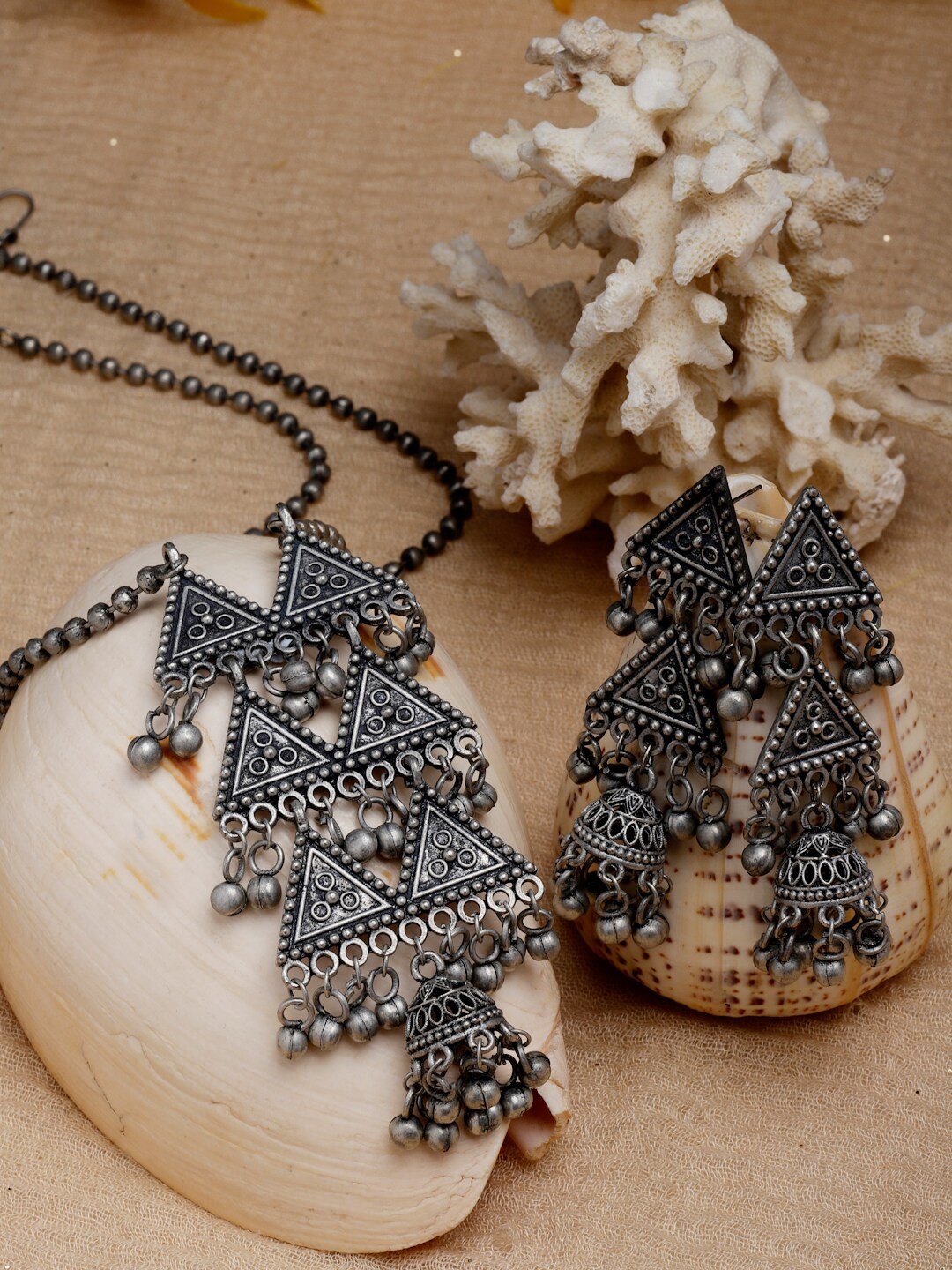 

Moedbuille Silver-Plated Oxidised Jewellery Set