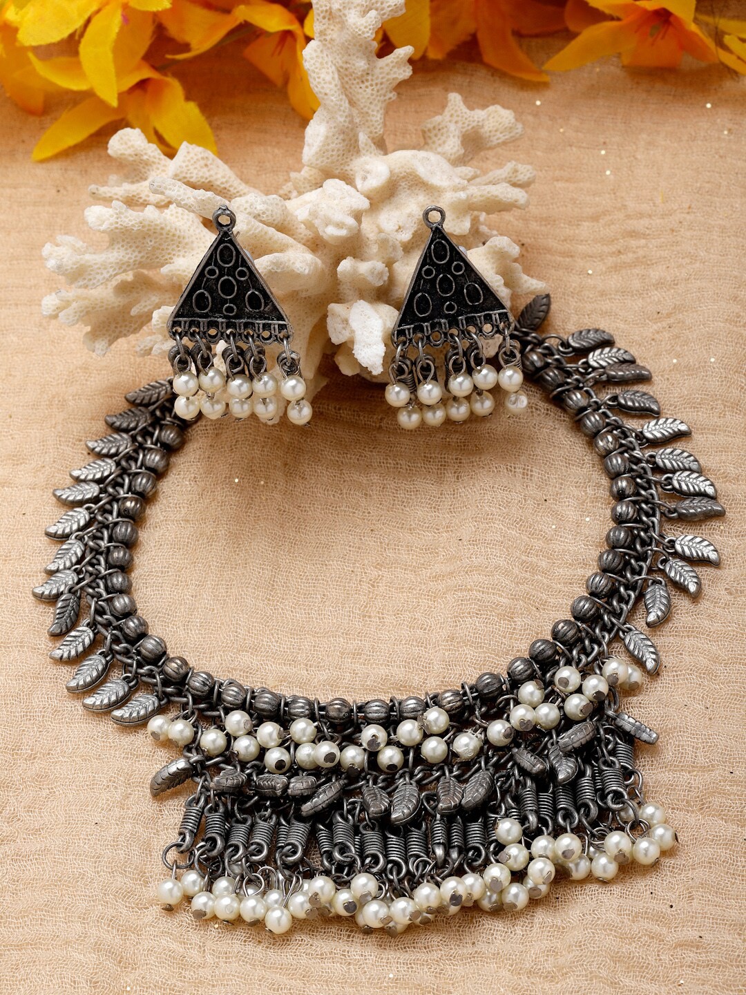

Moedbuille Oxidised Silver-Plated Pearl-Beaded Jewellery Set
