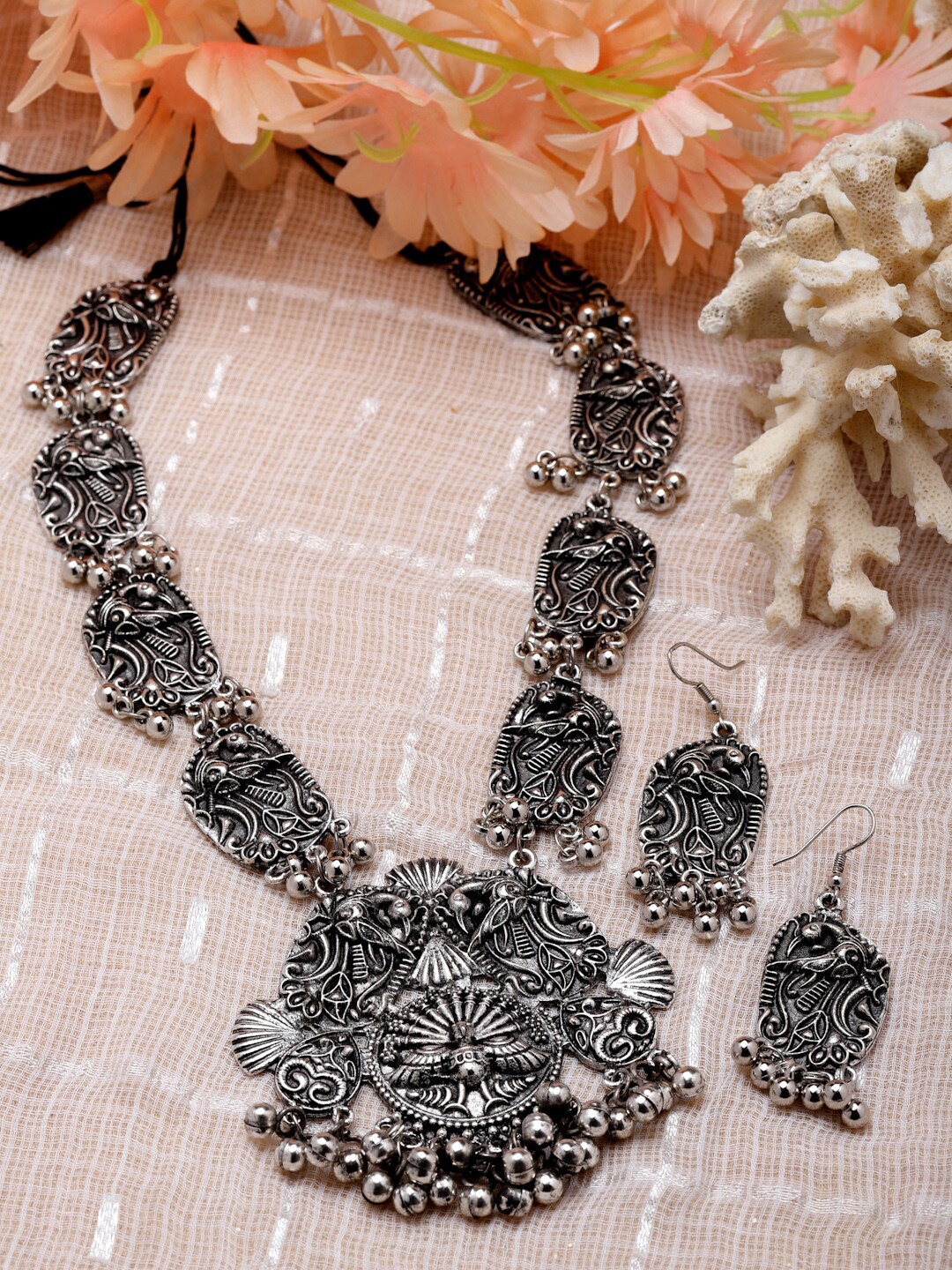 

Moedbuille Silver-Plated Oxidised Tribal Jewellery Set